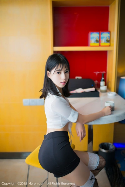 XiuRen秀人网 2018.06.20 No.1047 艾小青[46+1P122M]