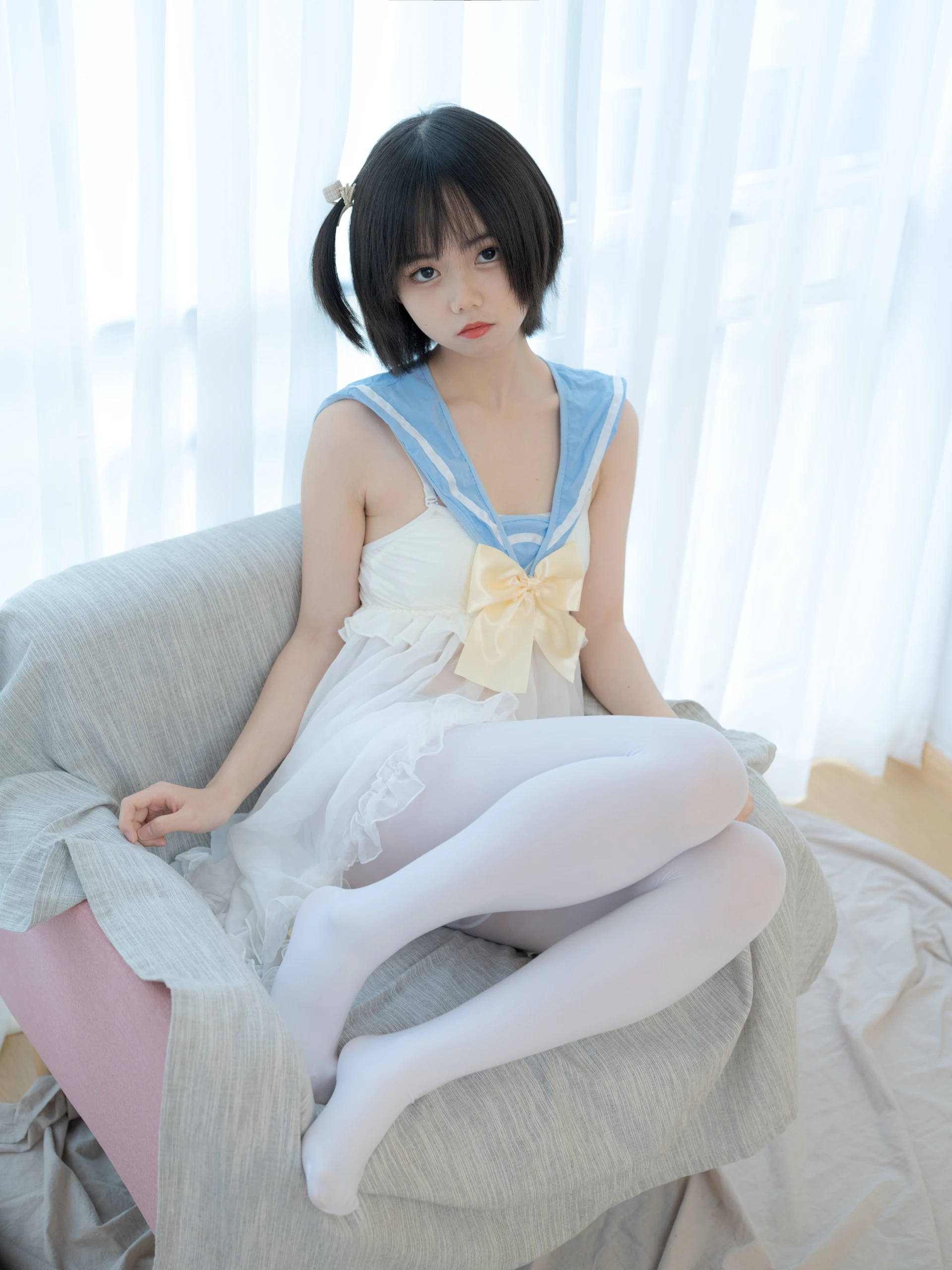 少女秩序 GR07L 小鱼 白丝睡衣 [37P-1.39GB]小鱼, 少女秩序, 白丝, 睡衣, 美腿, 美足