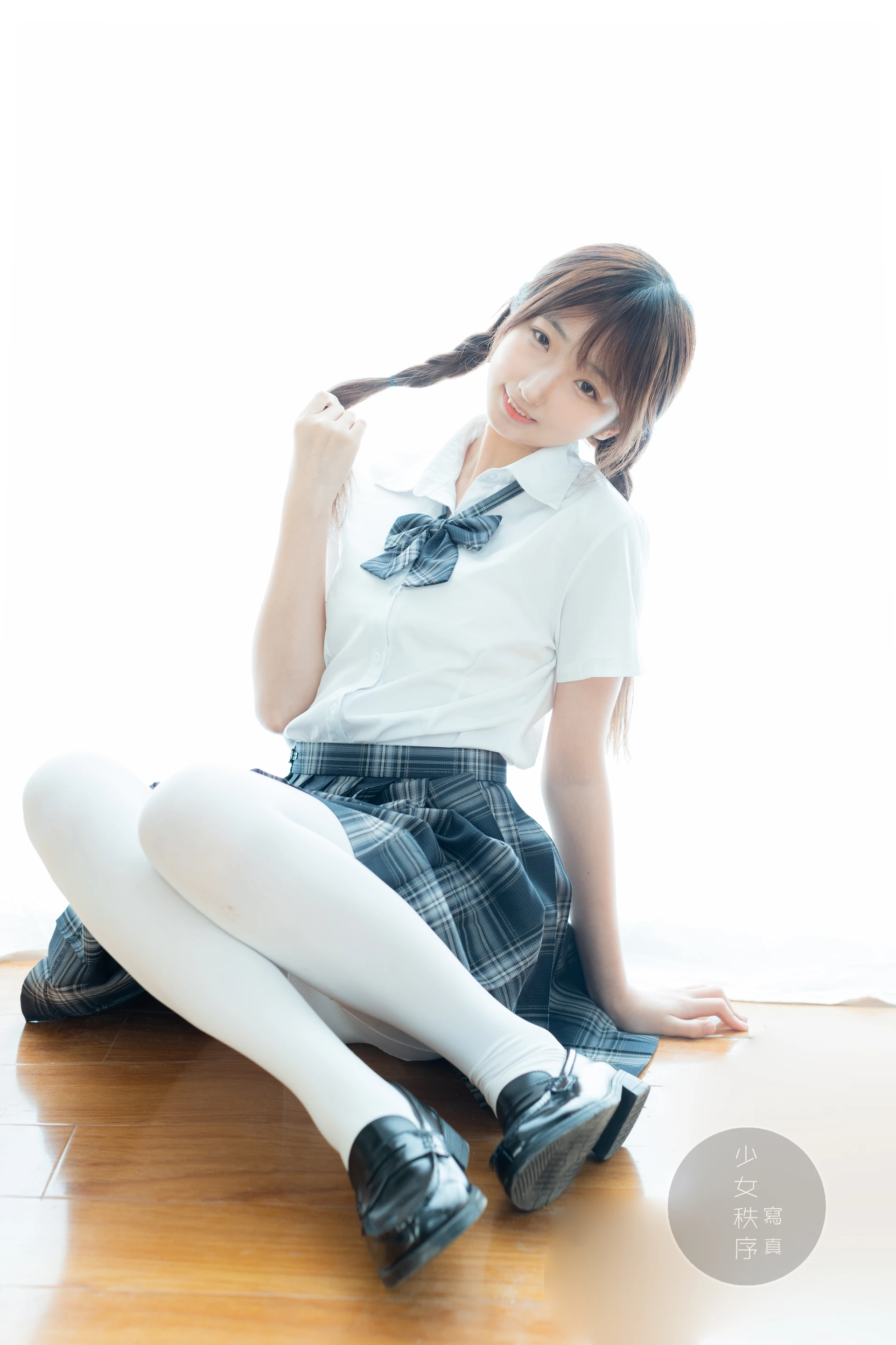 少女秩序 EX.10 鹿可 白丝JK双马尾（七夕情景音频特别篇）[35P1V-757.6M]JK制服, 双马尾, 少女秩序, 白丝, 美腿, 美足, 鹿可