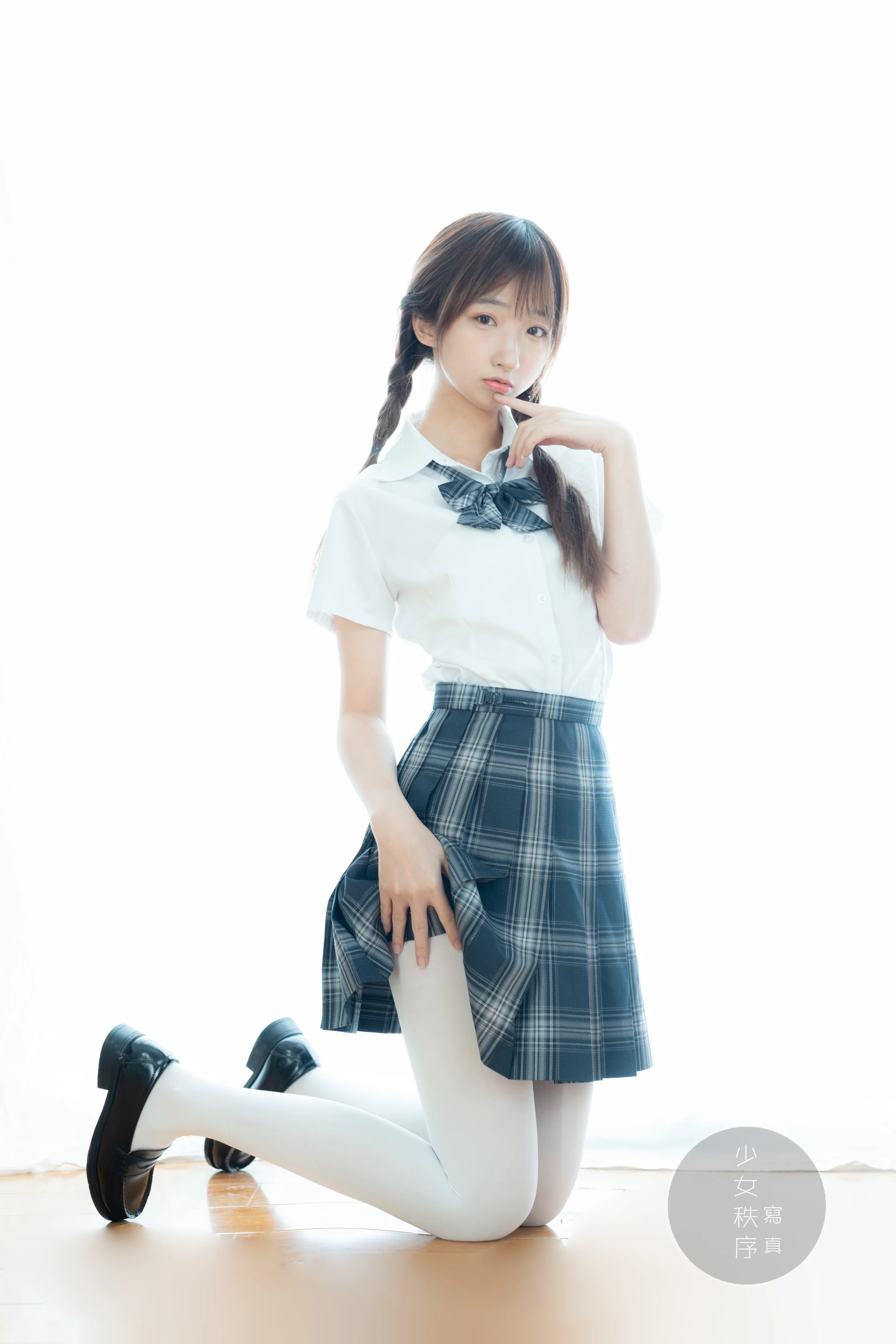 少女秩序 EX.10 鹿可 白丝JK双马尾（七夕情景音频特别篇）[35P1V-757.6M]JK制服, 双马尾, 少女秩序, 白丝, 美腿, 美足, 鹿可