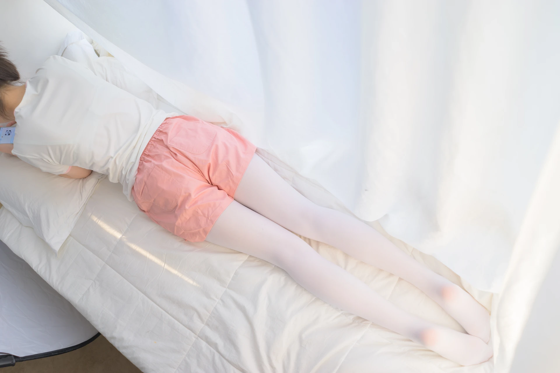 轻兰映画 VOL.007 [51P-338M]可爱, 白丝, 美腿, 美足, 轻兰映画