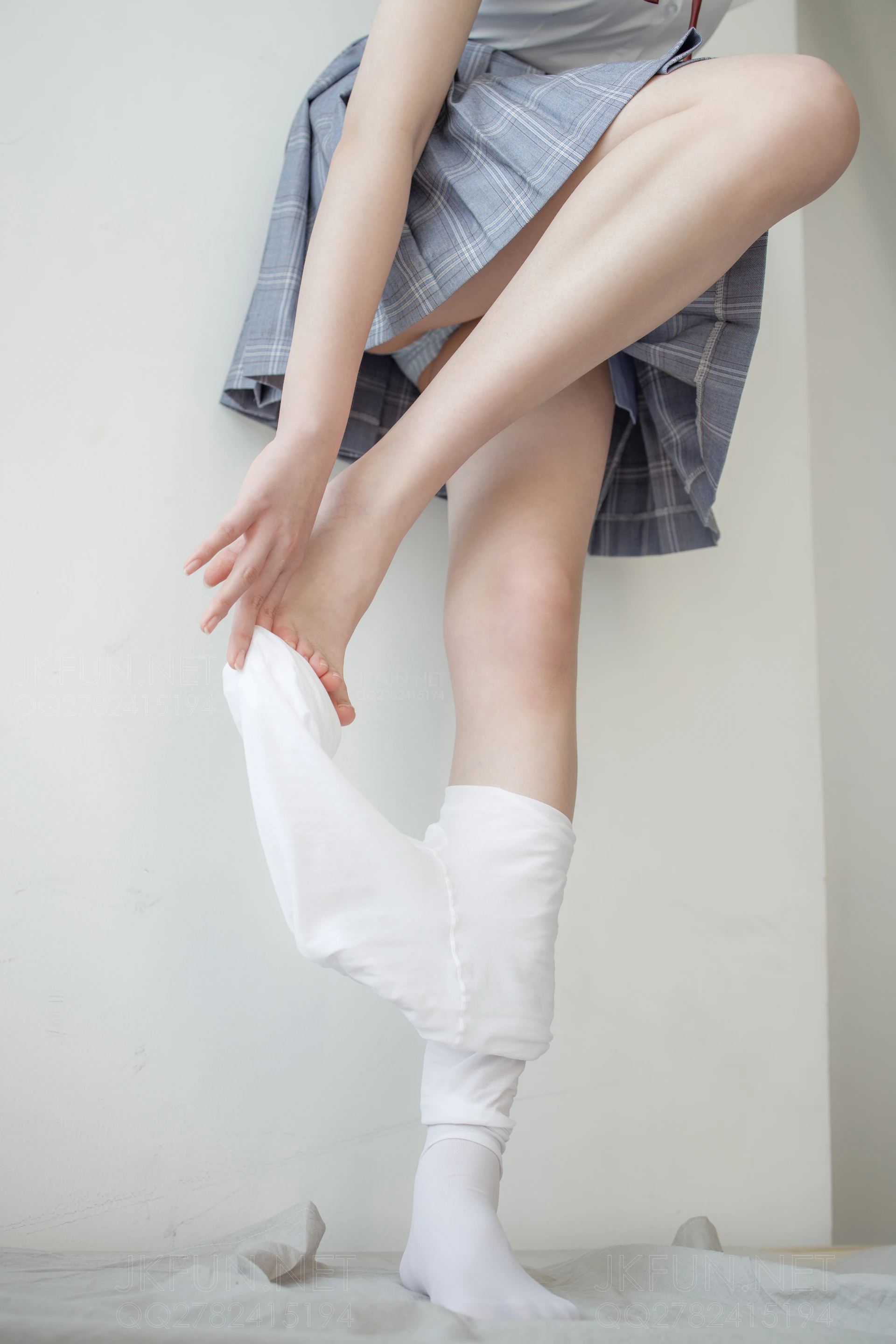 JKFUN-002 [230P1V-5.19G]Aika, JKFUN, 制服, 可爱, 学生装, 森萝财团, 白丝, 美腿, 美足
