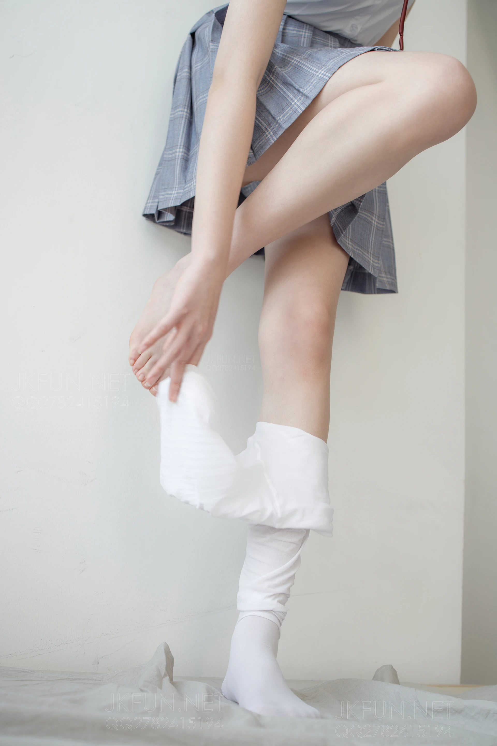 JKFUN-002 [230P1V-5.19G]Aika, JKFUN, 制服, 可爱, 学生装, 森萝财团, 白丝, 美腿, 美足