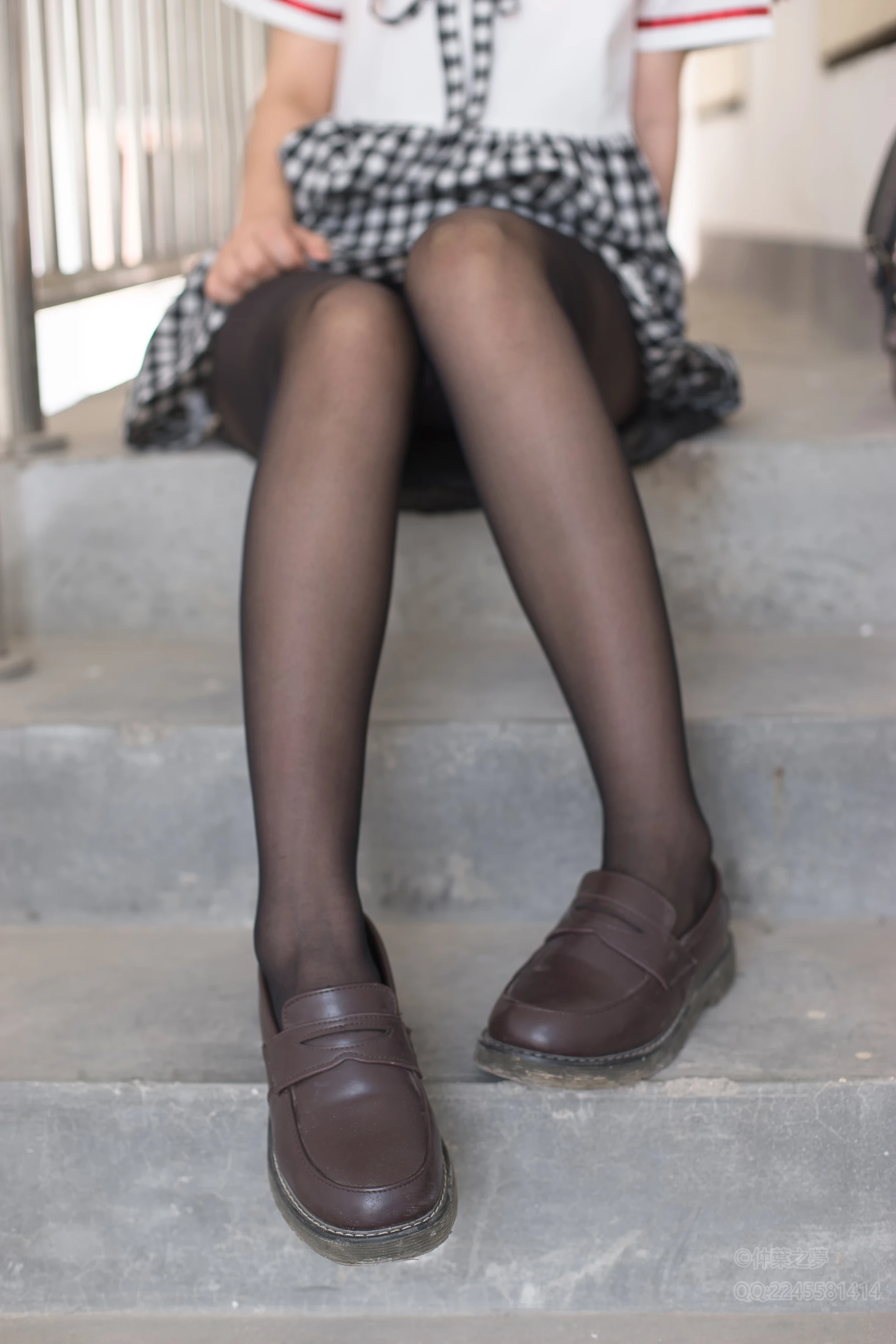 轻兰映画 SPL.007 [90P-774M]美腿, 轻兰映画, 黑丝