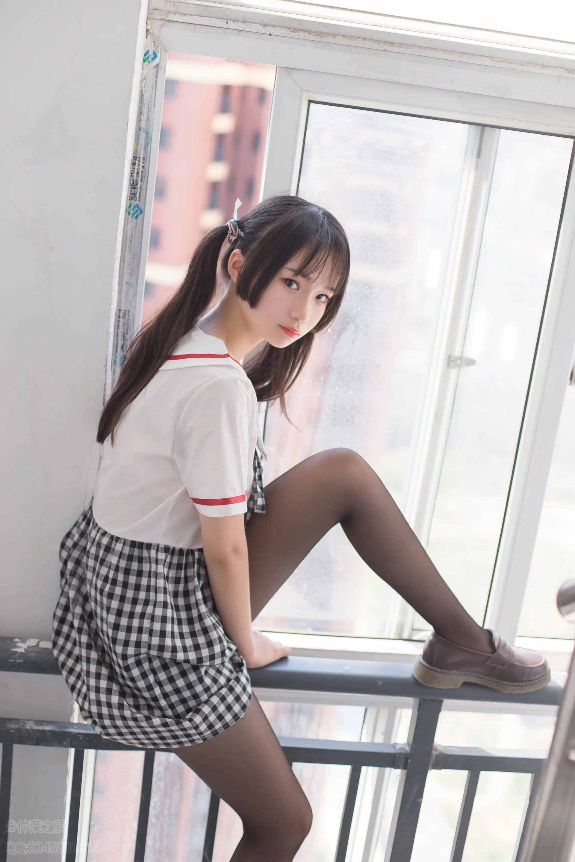 轻兰映画 SPL.007 [90P-774M]美腿, 轻兰映画, 黑丝