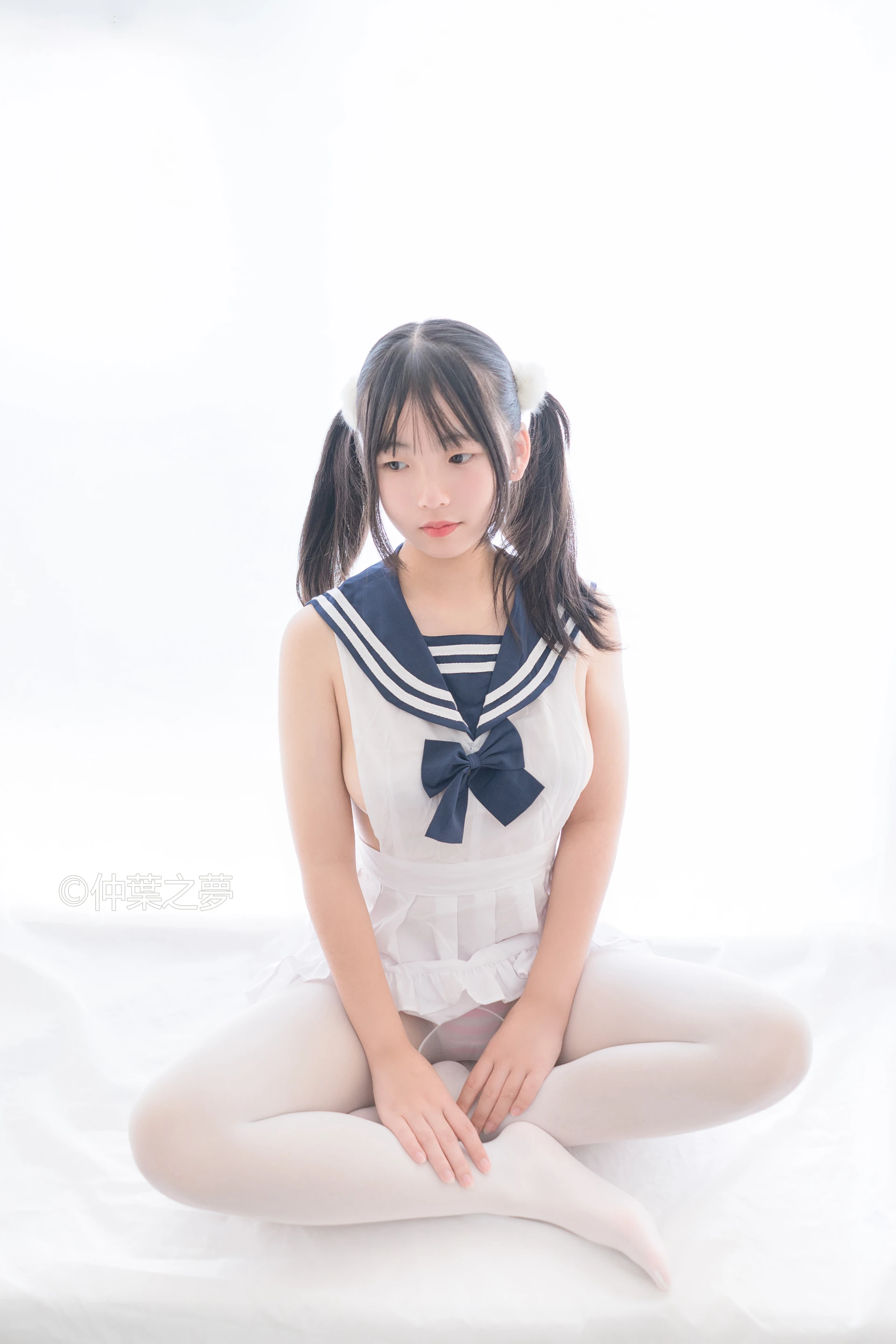 轻兰映画 Grand.002 [80P-296M]可爱, 白丝, 美腿, 轻兰映画