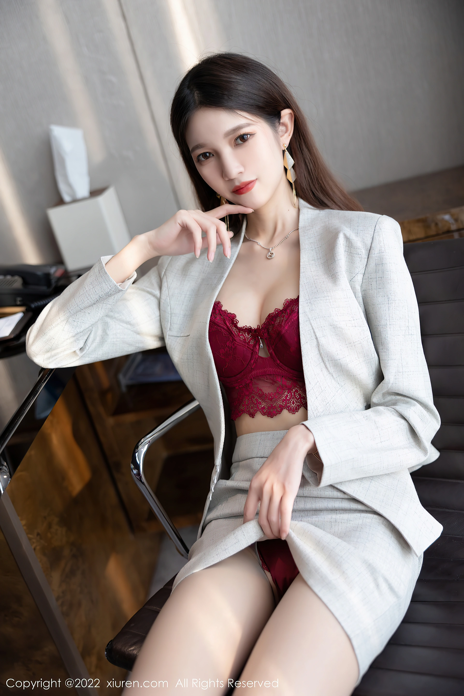XiuRen秀人网 2022.03.14 No.4713 程程程- 丝袜美腿[75+1P 690MB]