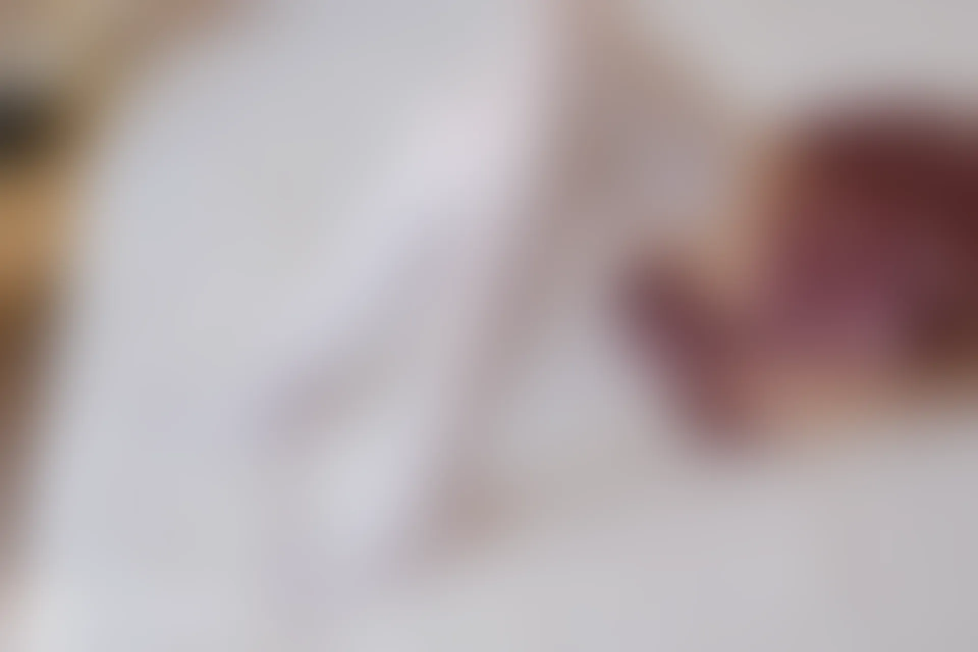 C32.005 红色格裙和白丝 [40P-81MB]