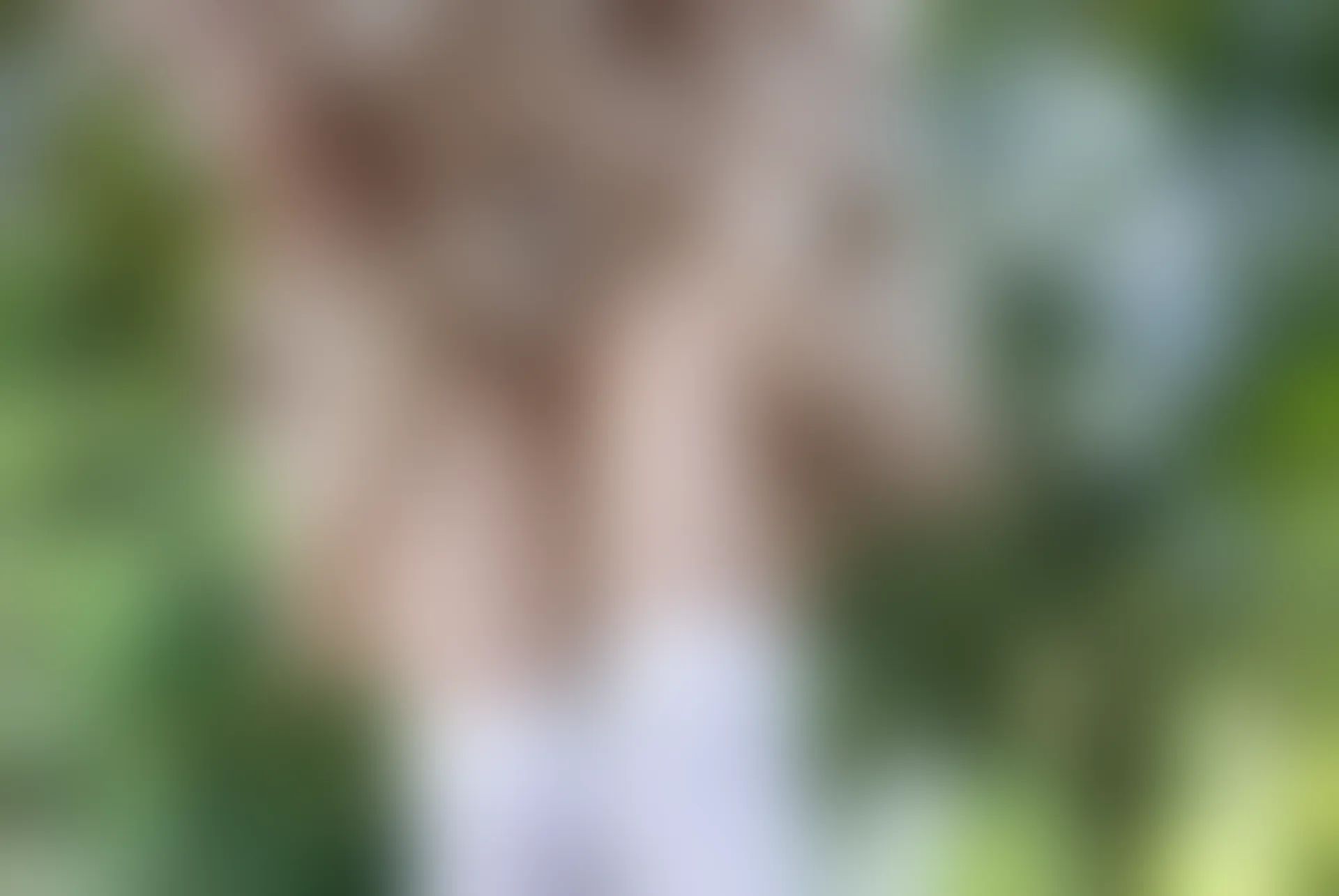 C19.006 树荫里的小细腿 [40P-104MB]
