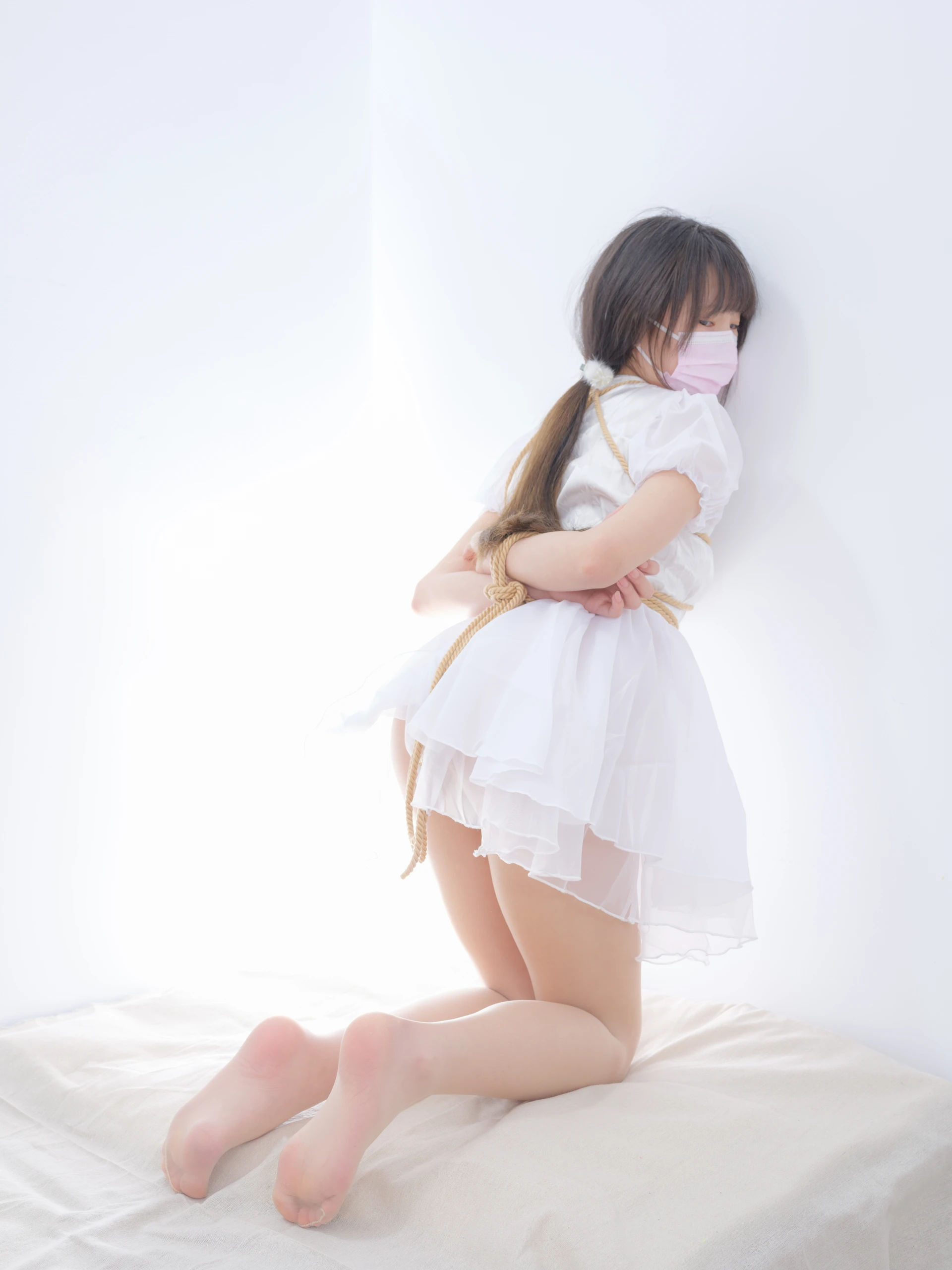 森萝财团 春雪-05E 4K 双马尾肉丝连衣裙 [105P2V-5.16GB]