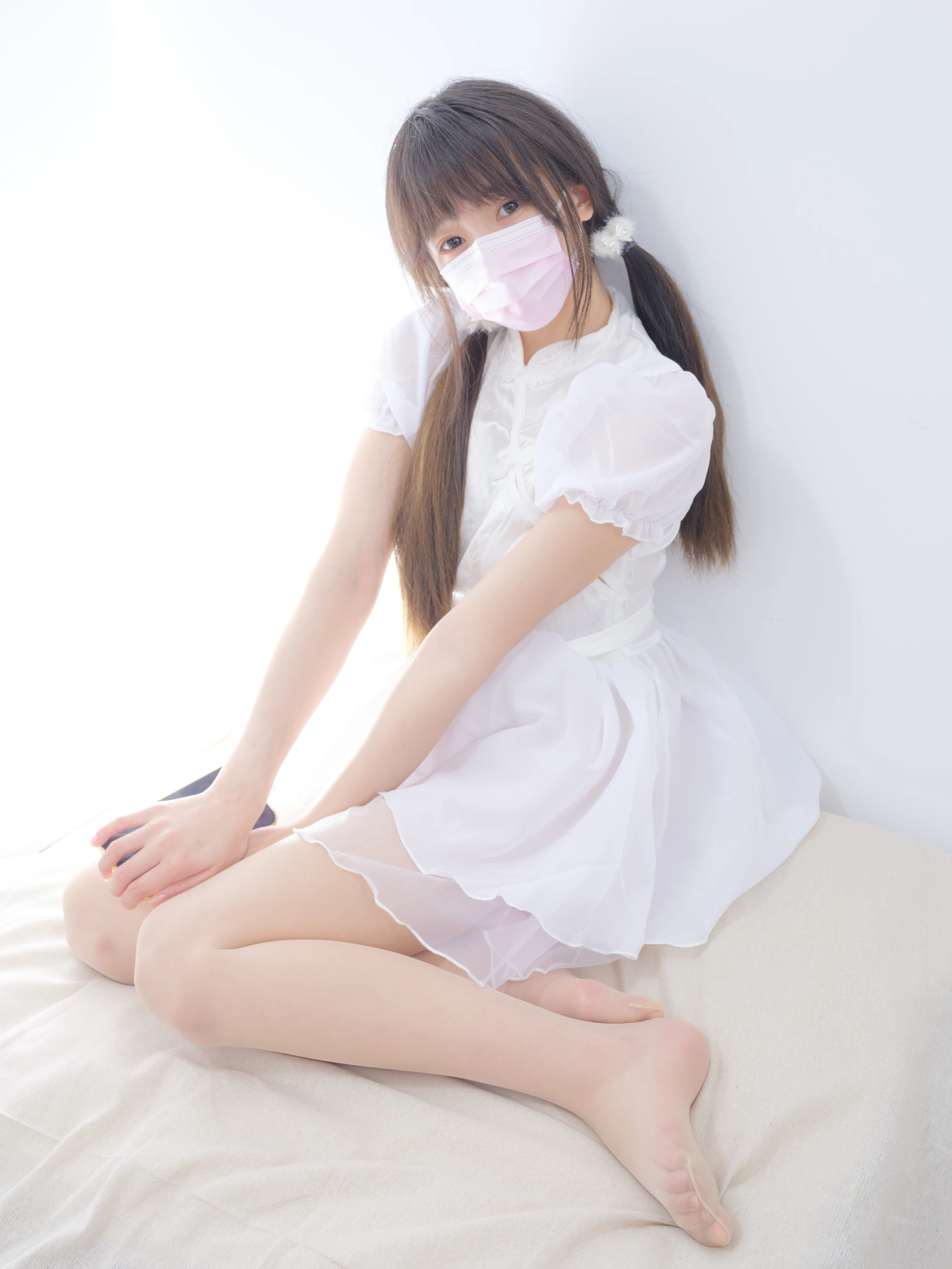 森萝财团 春雪-05E 4K 双马尾肉丝连衣裙 [105P2V-5.16GB]