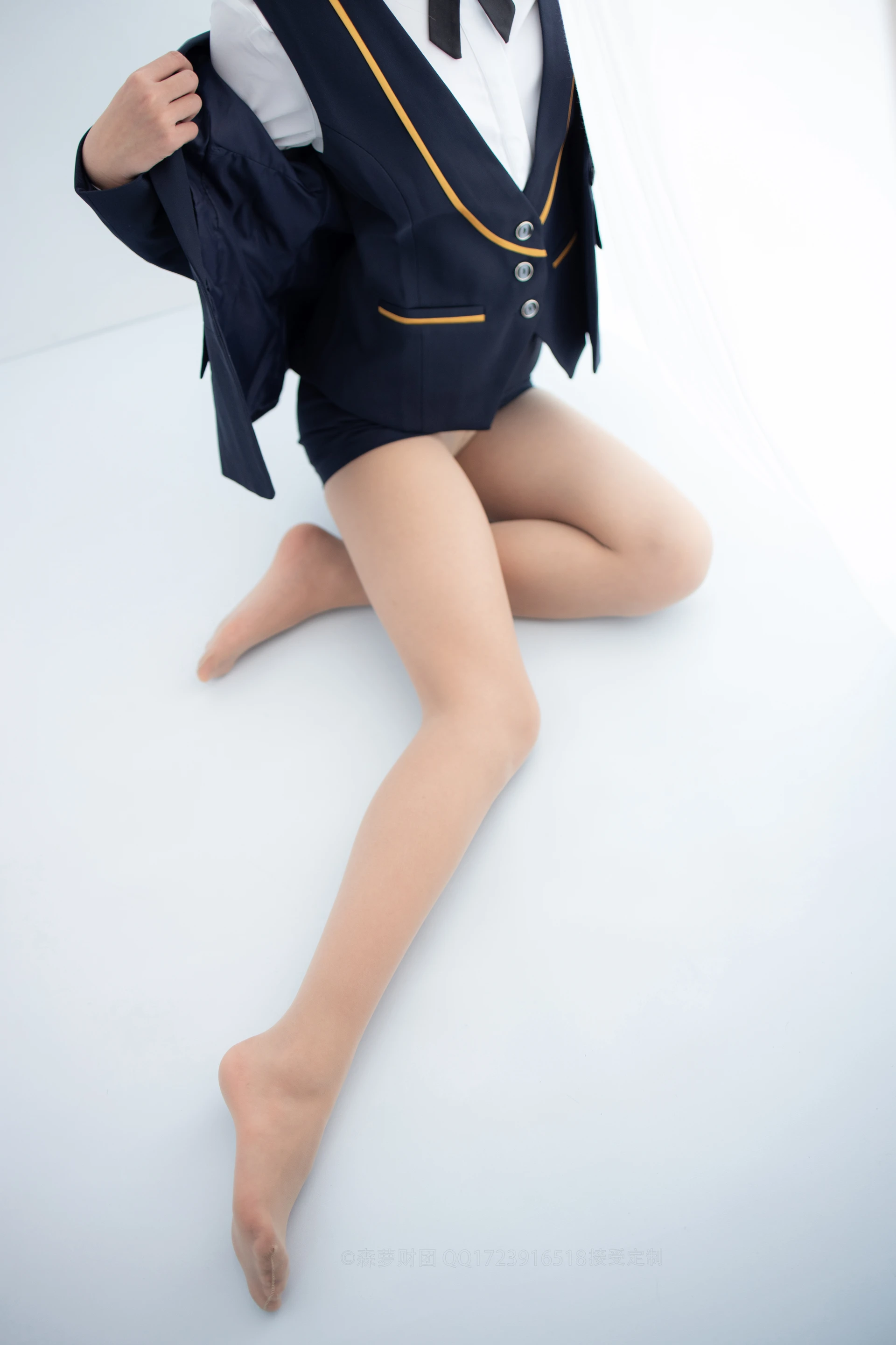 森萝财团 X-050-DZ [146P1V-2.85G]制服, 森萝财团, 美腿, 肉丝