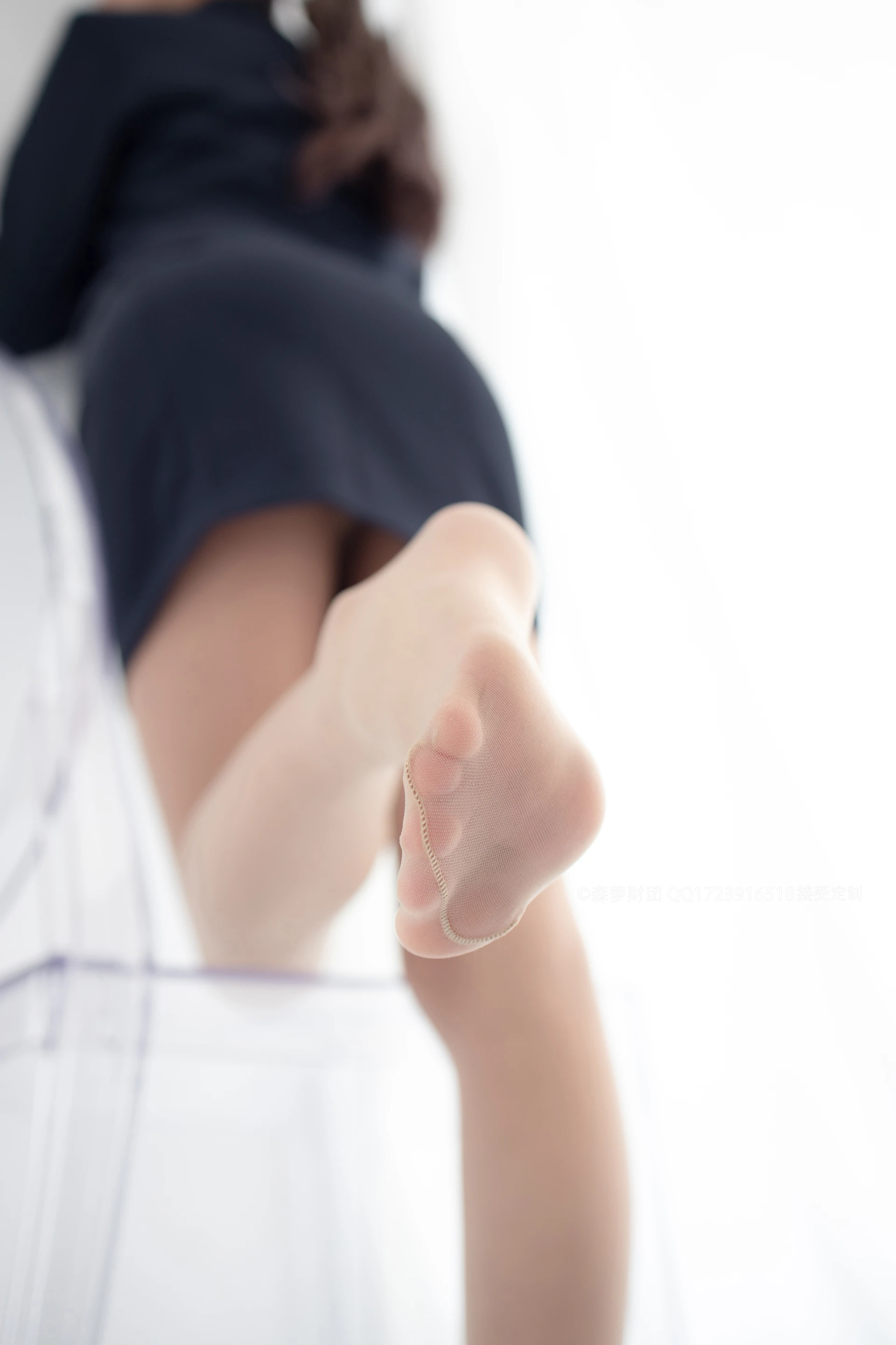 森萝财团 X-050-DZ [146P1V-2.85G]制服, 森萝财团, 美腿, 肉丝