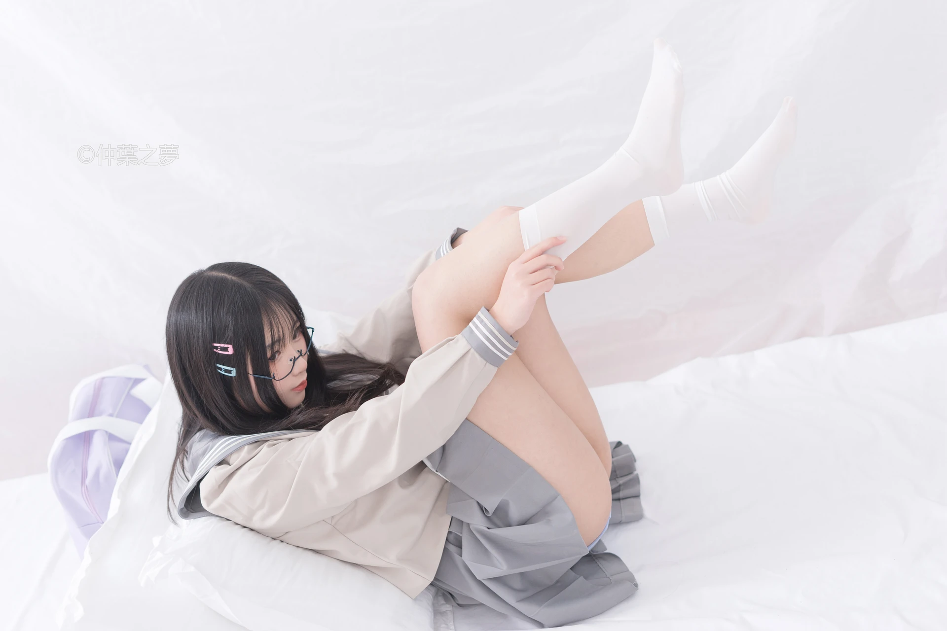 轻兰映画 Grand.008 [81P-307M]白丝, 美腿, 美足, 轻兰映画