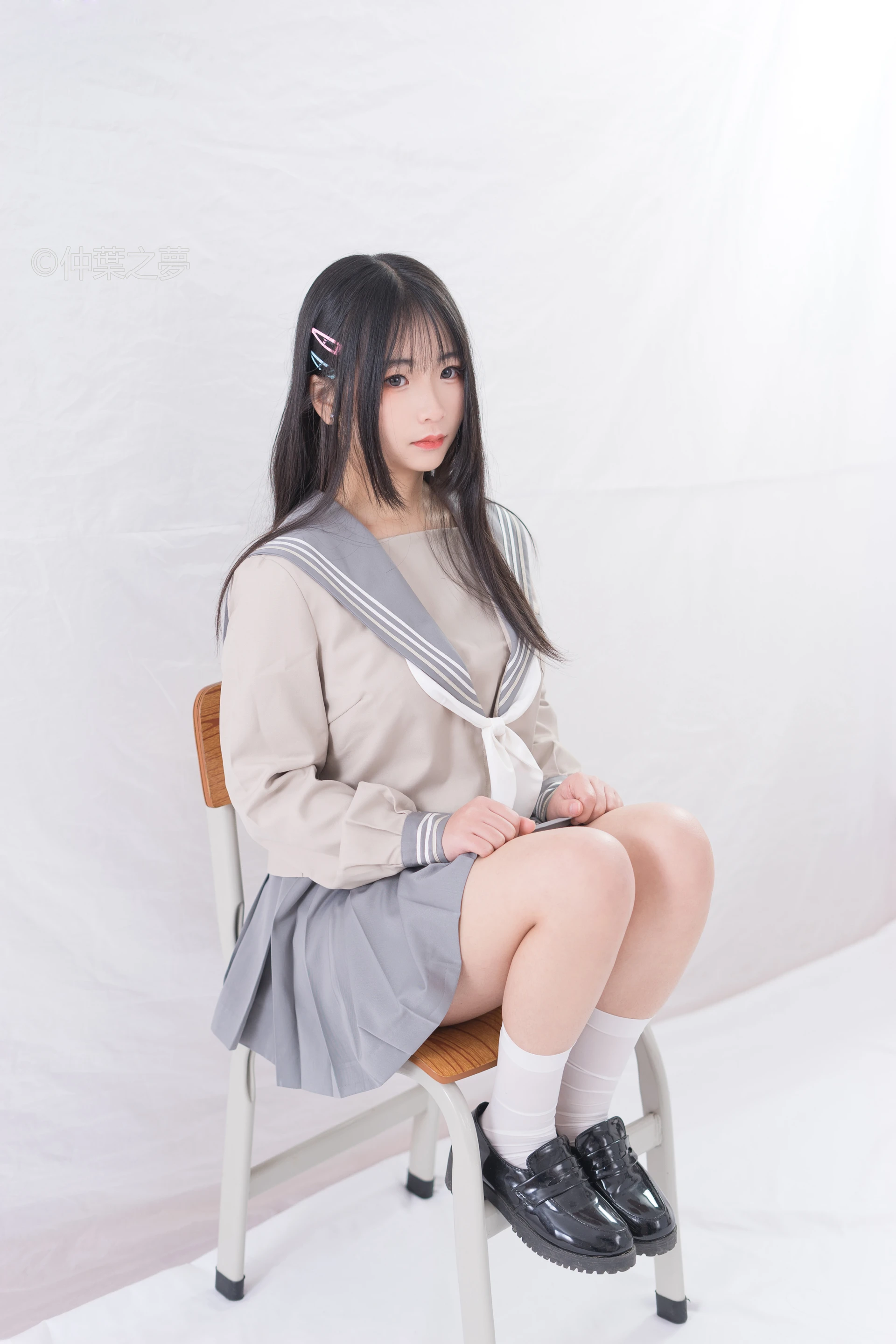 轻兰映画 Grand.008 [81P-307M]白丝, 美腿, 美足, 轻兰映画