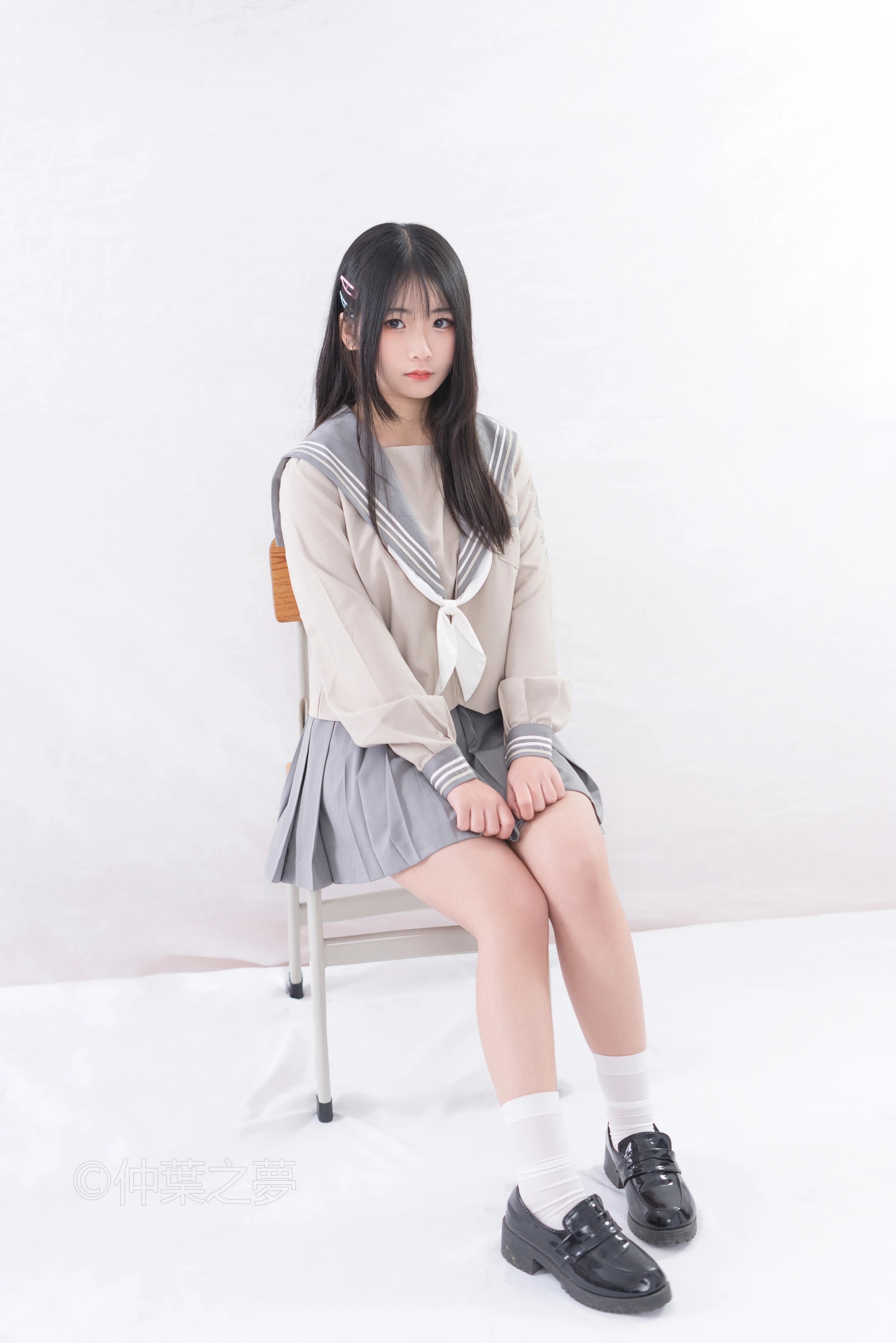 轻兰映画 Grand.008 [81P-307M]白丝, 美腿, 美足, 轻兰映画