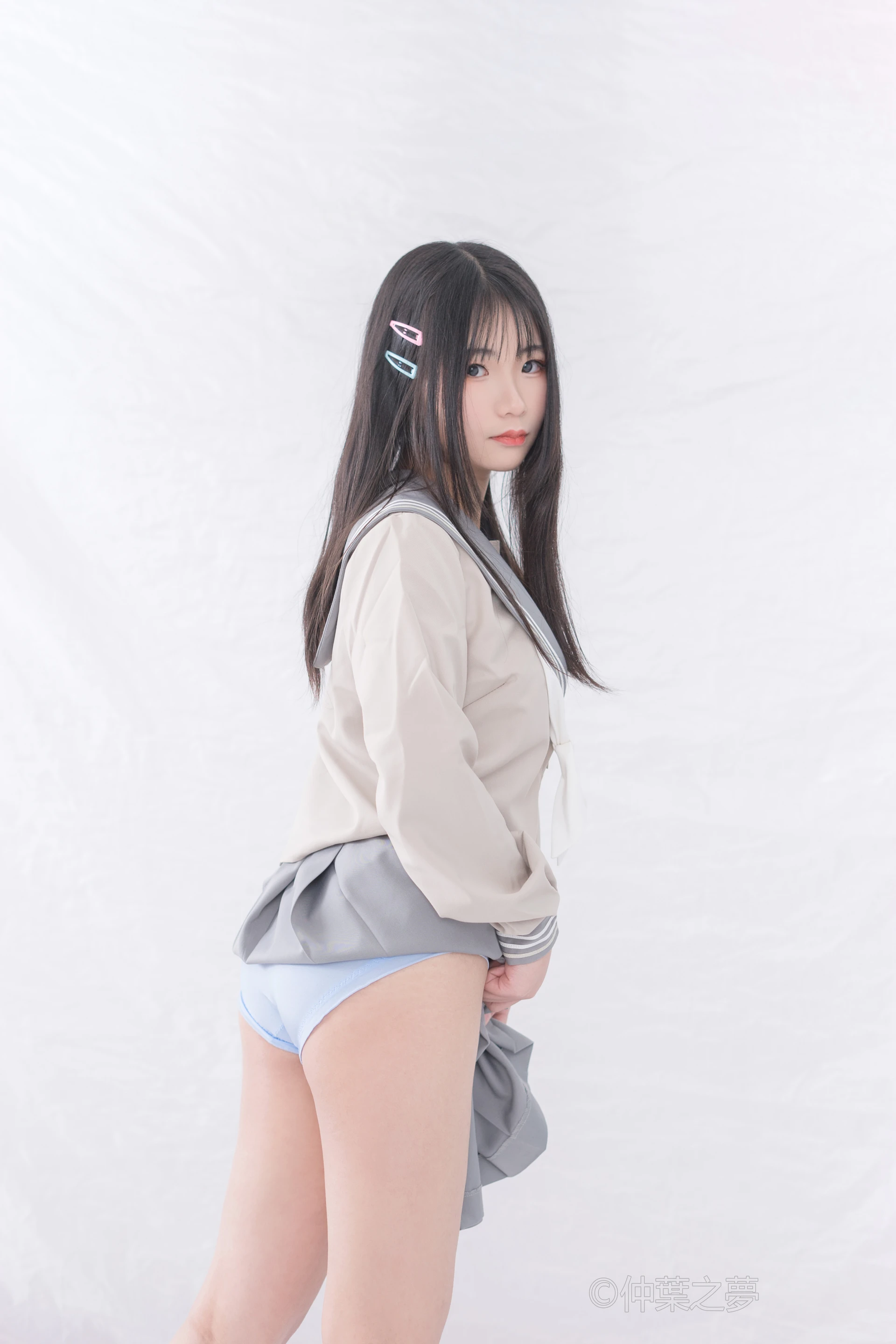 轻兰映画 Grand.008 [81P-307M]白丝, 美腿, 美足, 轻兰映画