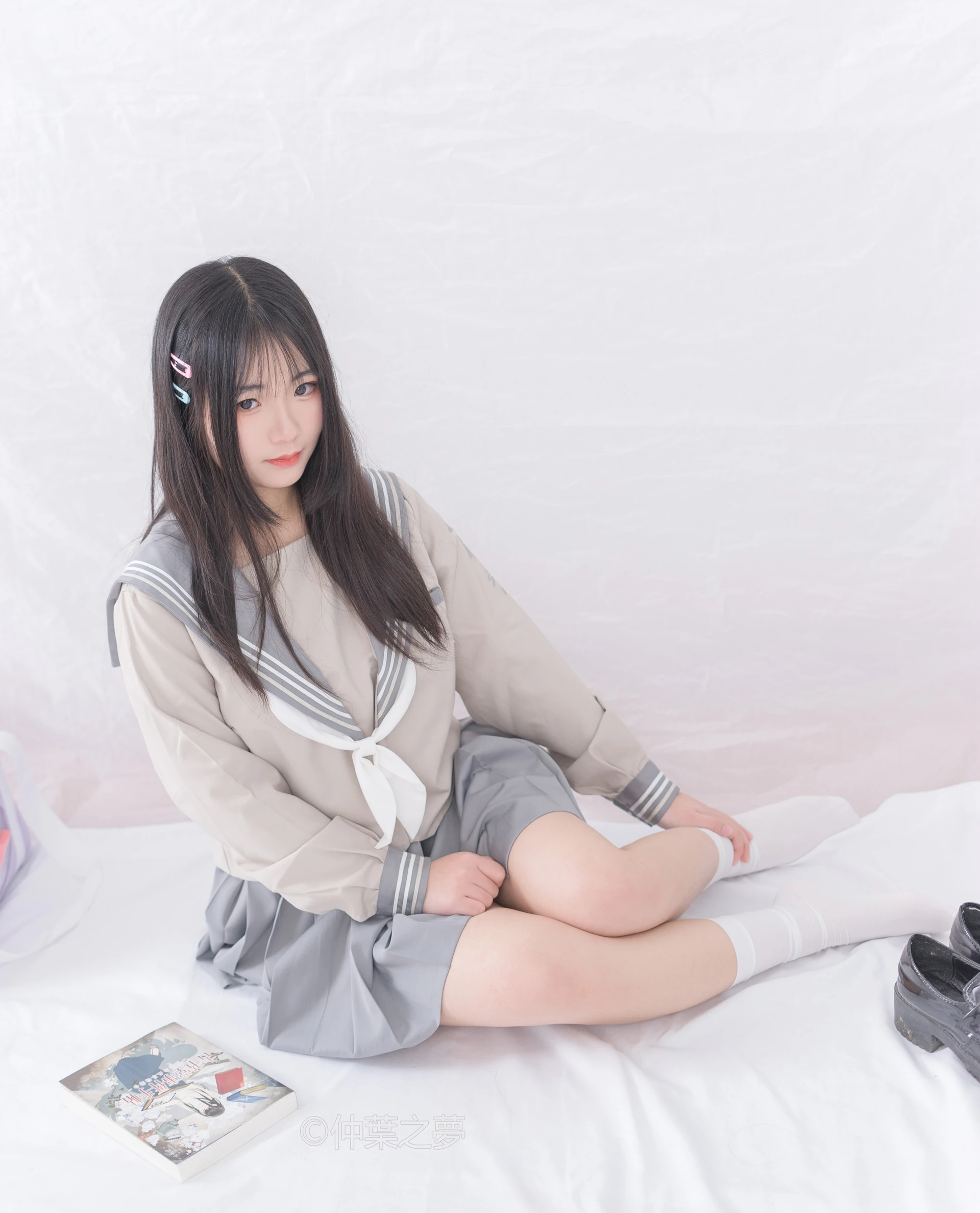 轻兰映画 Grand.008 [81P-307M]白丝, 美腿, 美足, 轻兰映画