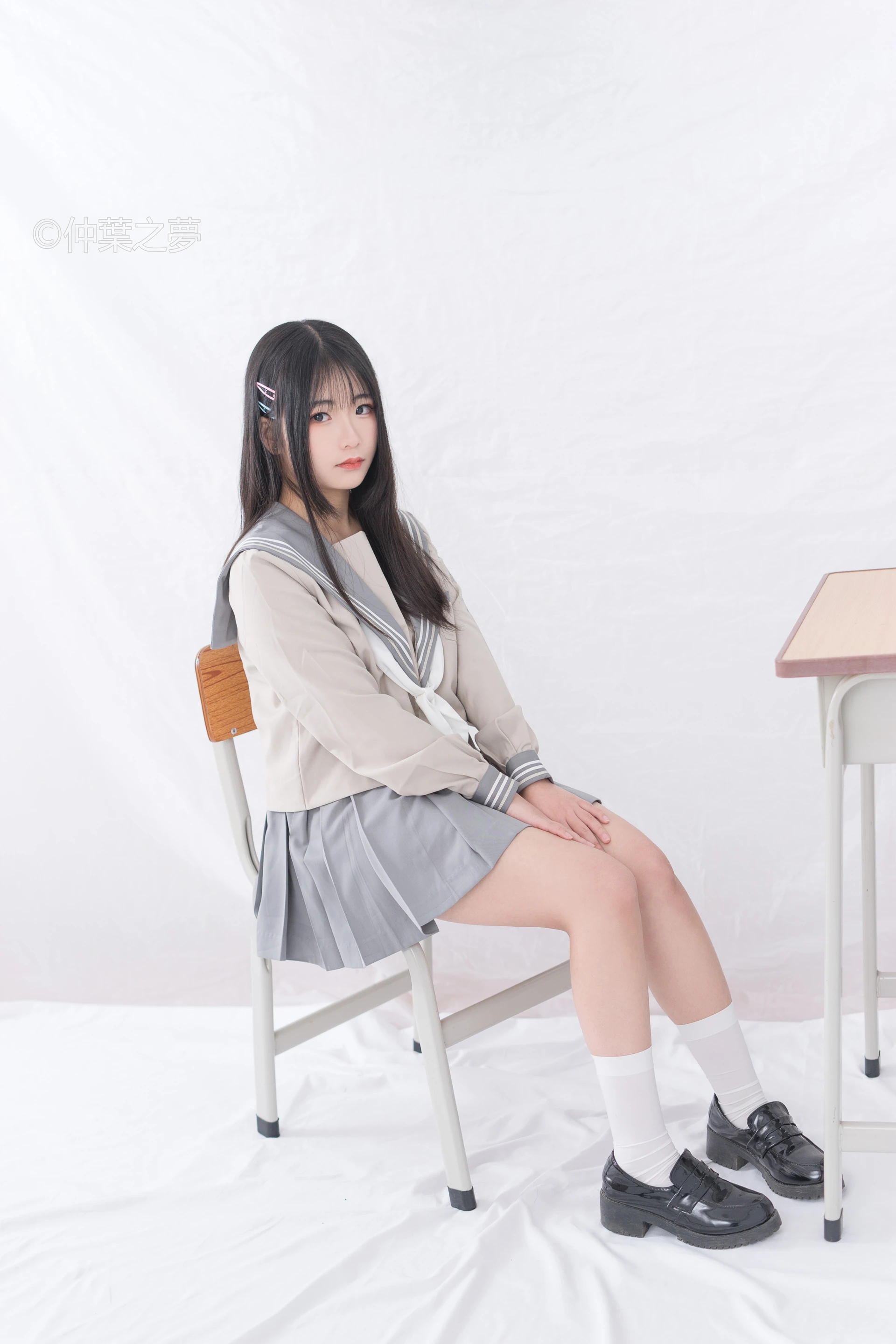 轻兰映画 Grand.008 [81P-307M]白丝, 美腿, 美足, 轻兰映画