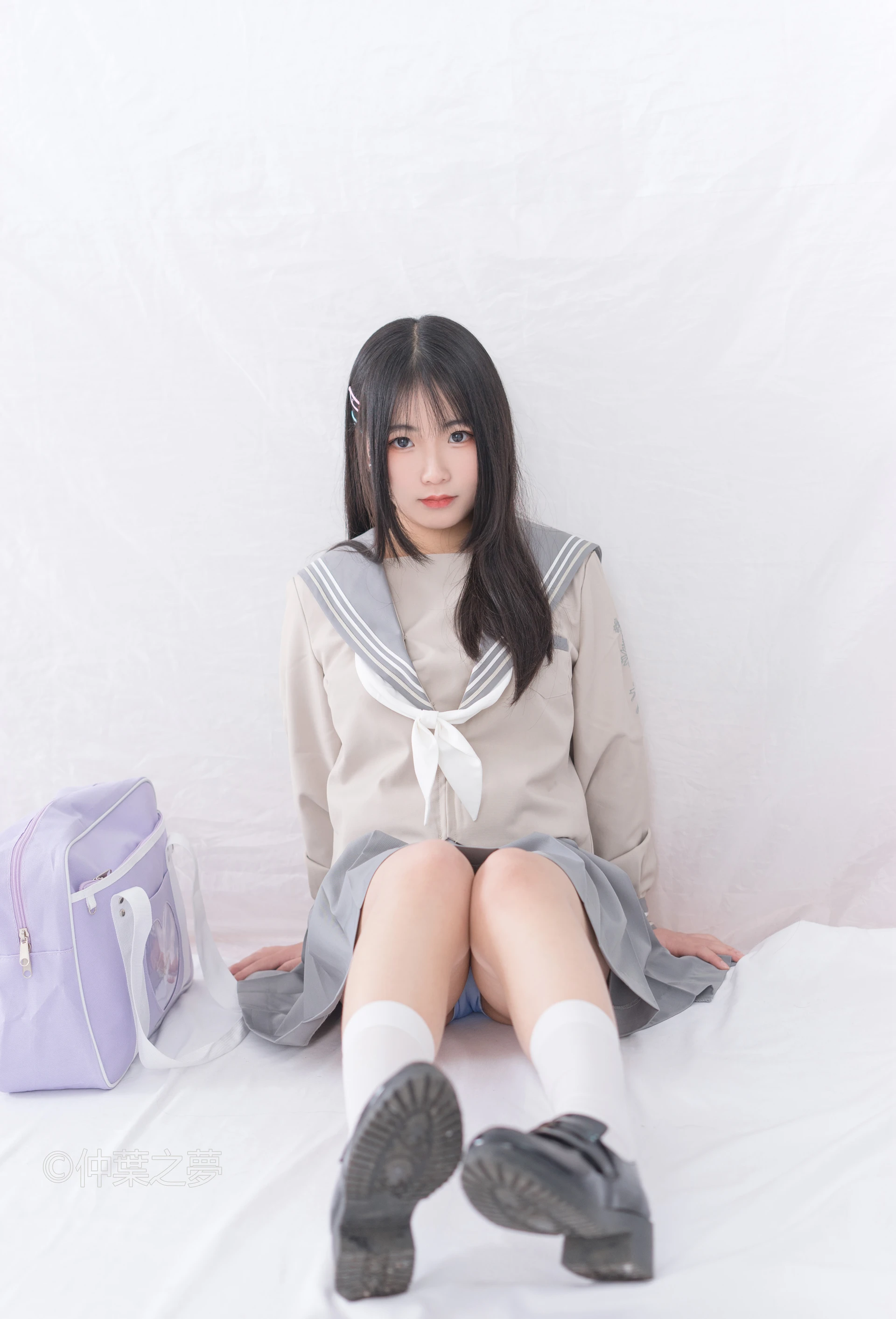 轻兰映画 Grand.008 [81P-307M]白丝, 美腿, 美足, 轻兰映画