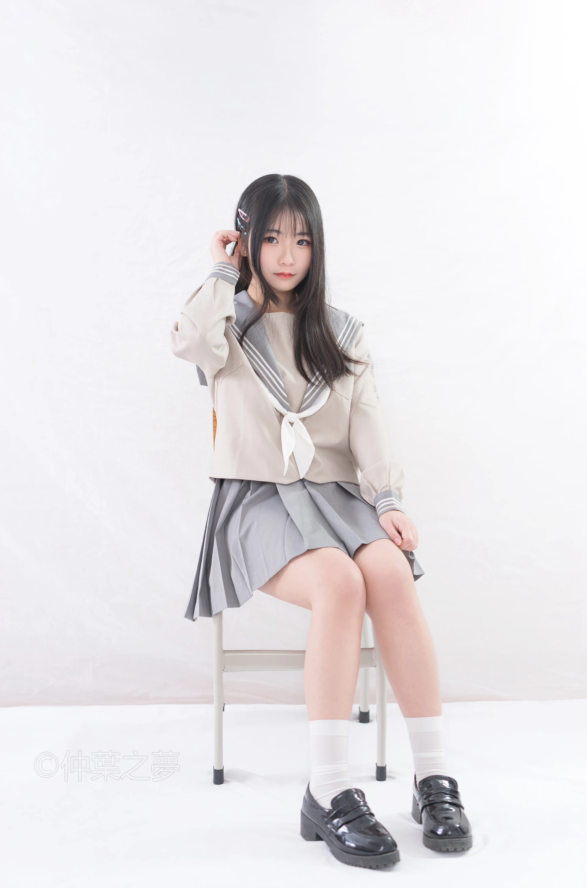 轻兰映画 Grand.008 [81P-307M]白丝, 美腿, 美足, 轻兰映画