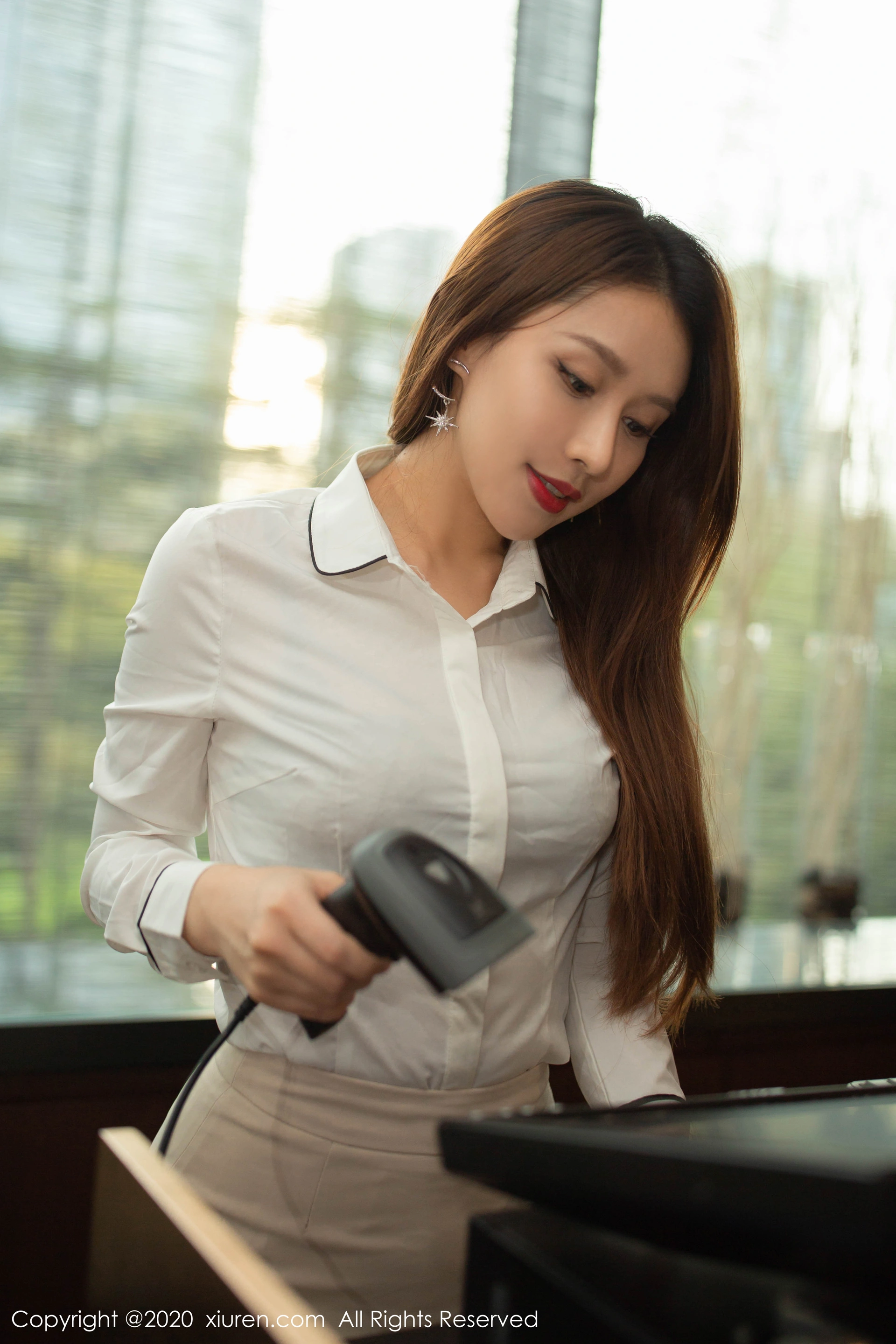 XiuRen秀人网 2020.04.14 No.2154 徐安安 [93+1P215M]