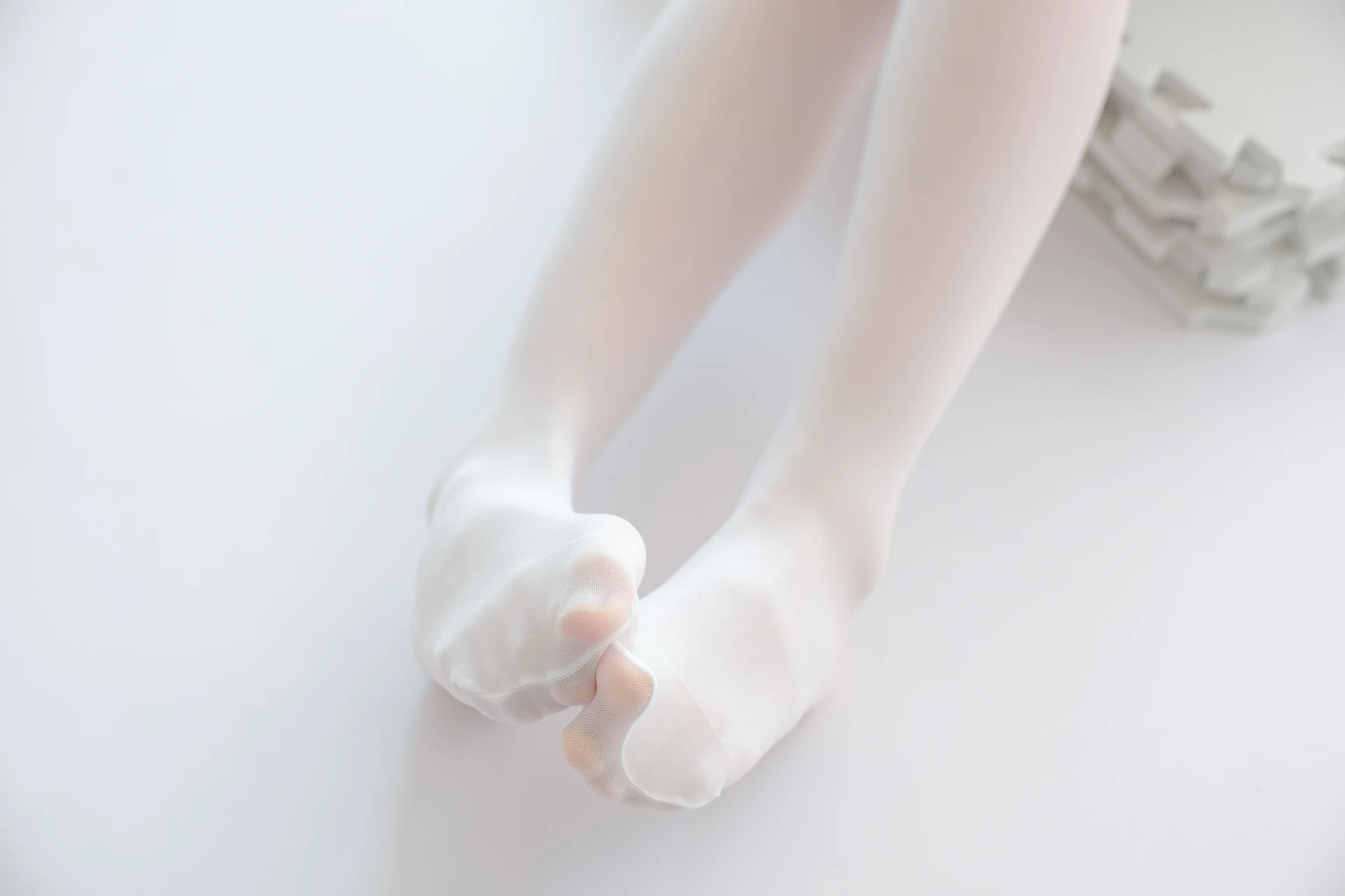 森萝财团 X-006 [99P1V-1.65G]白丝, 美腿, 美足