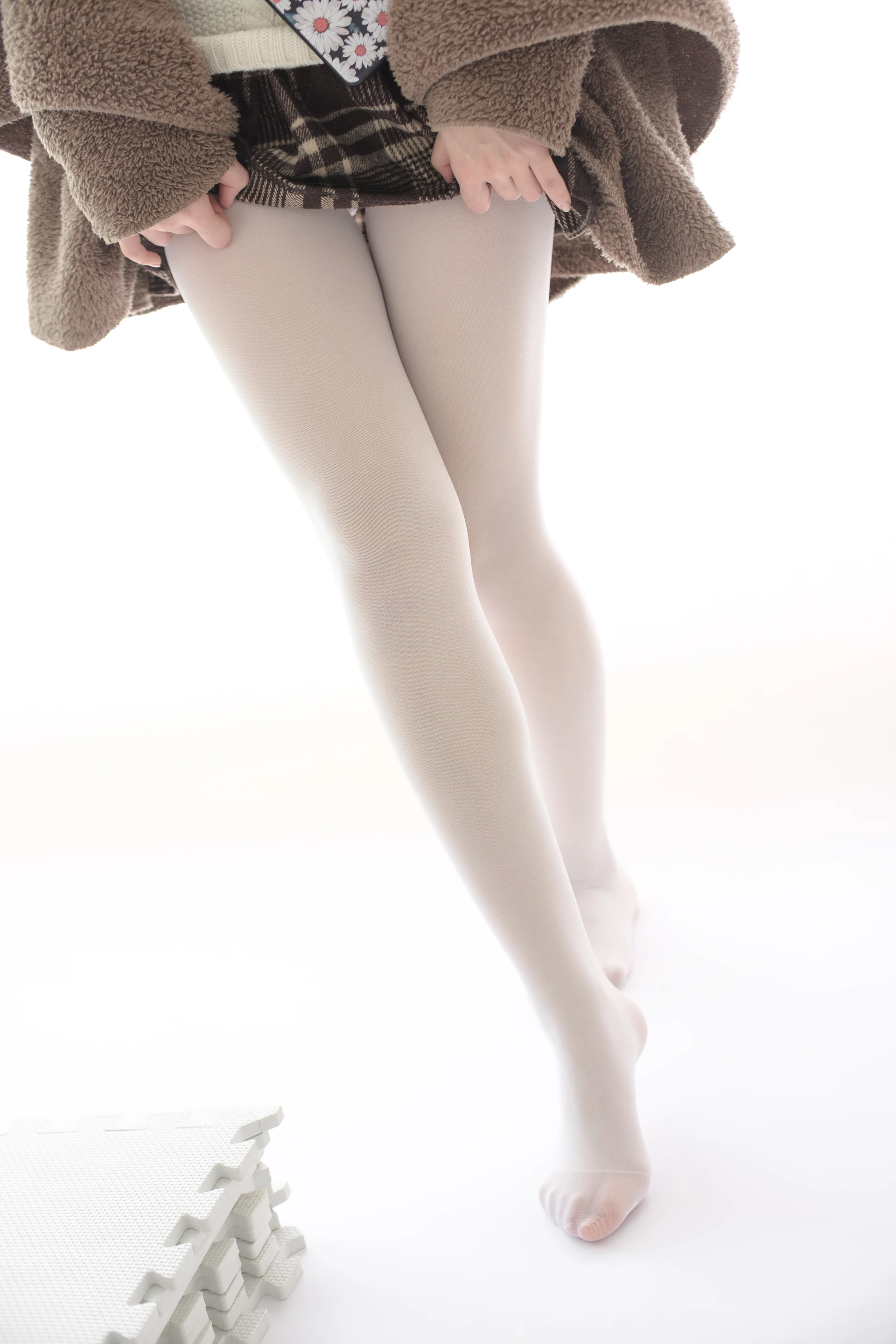 森萝财团 X-006 [99P1V-1.65G]白丝, 美腿, 美足