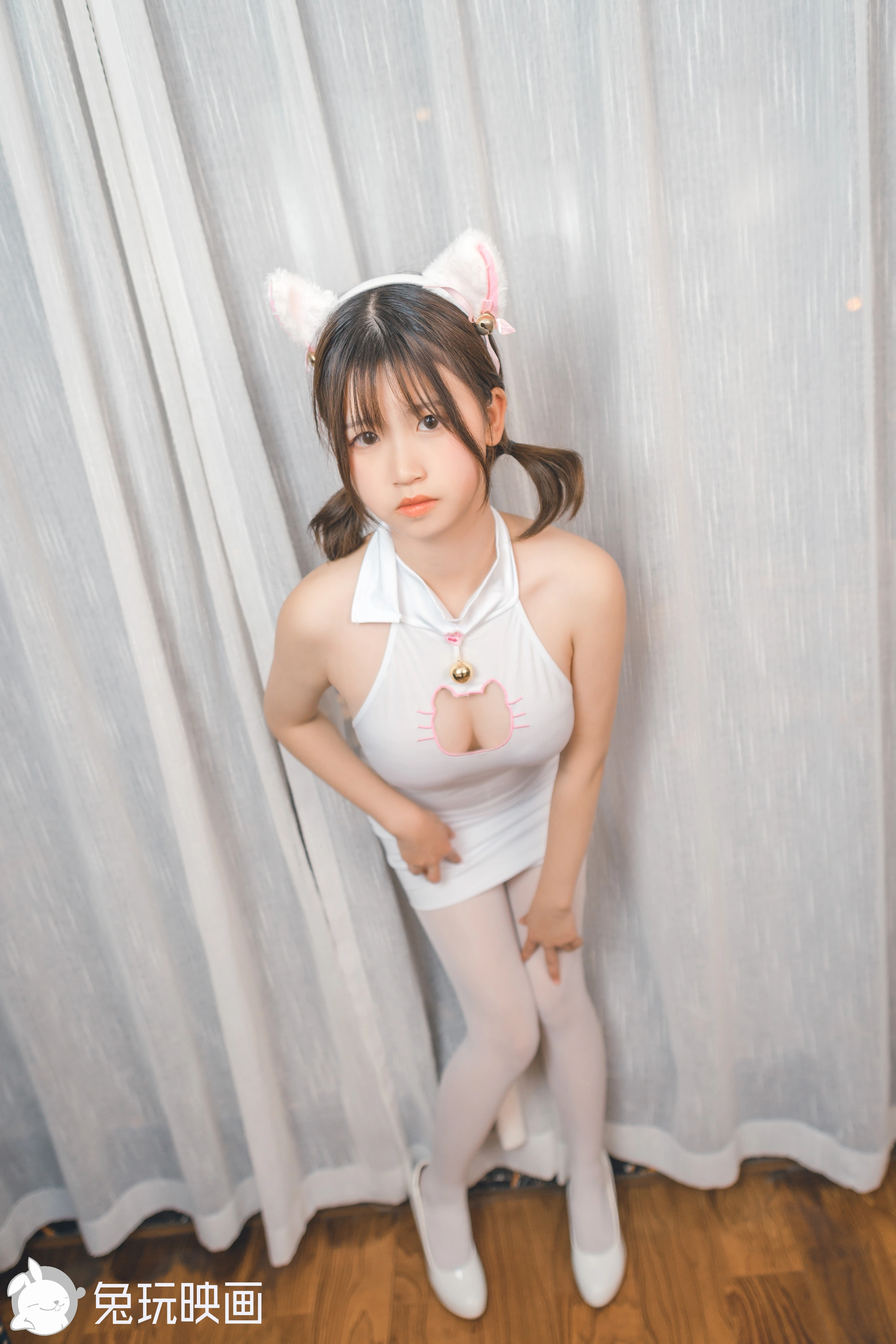 D53.001 白丝猫咪 [43P-376MB]