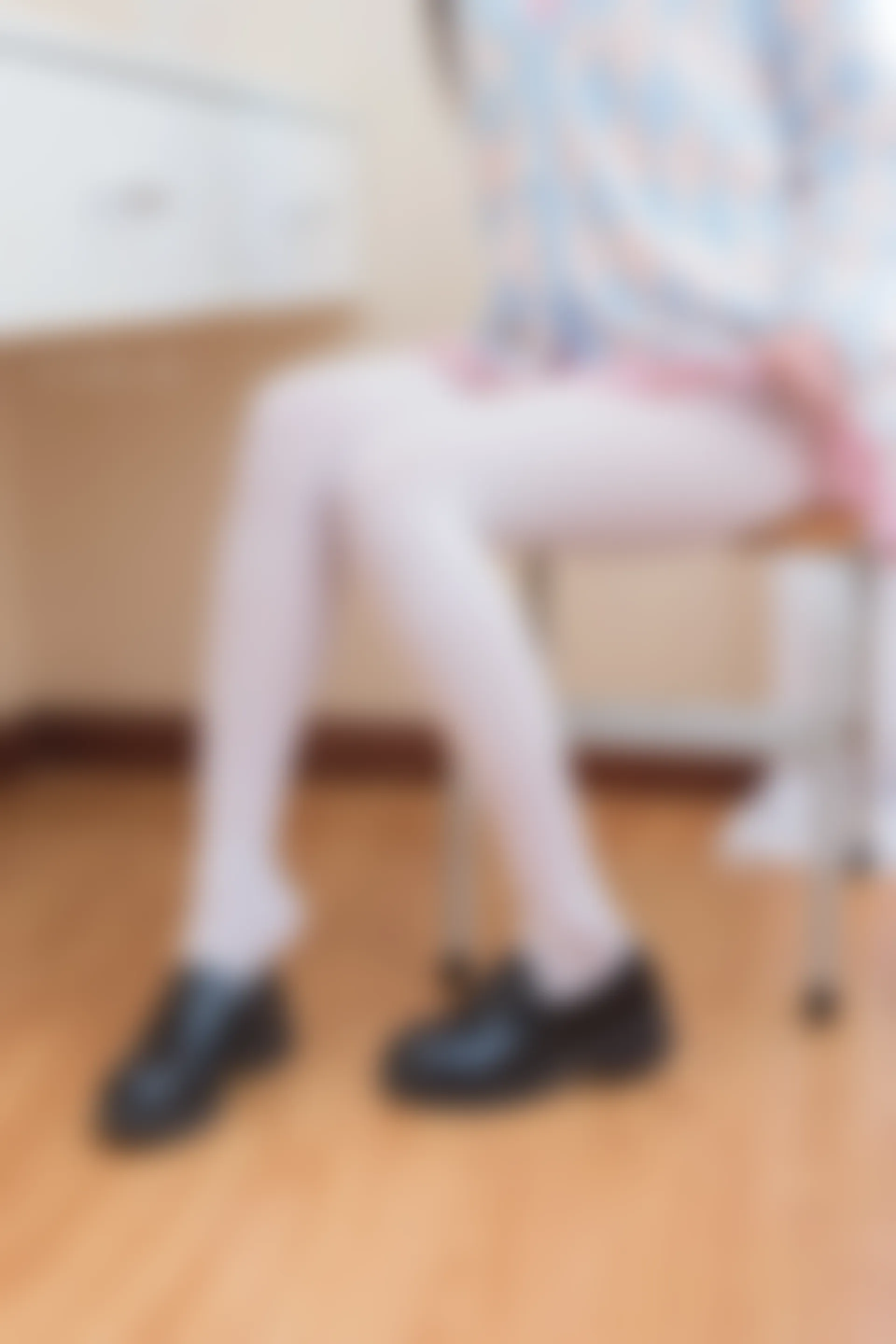 轻兰映画 Grand.007 [128P-696M]白丝, 美腿, 美足, 轻兰映画