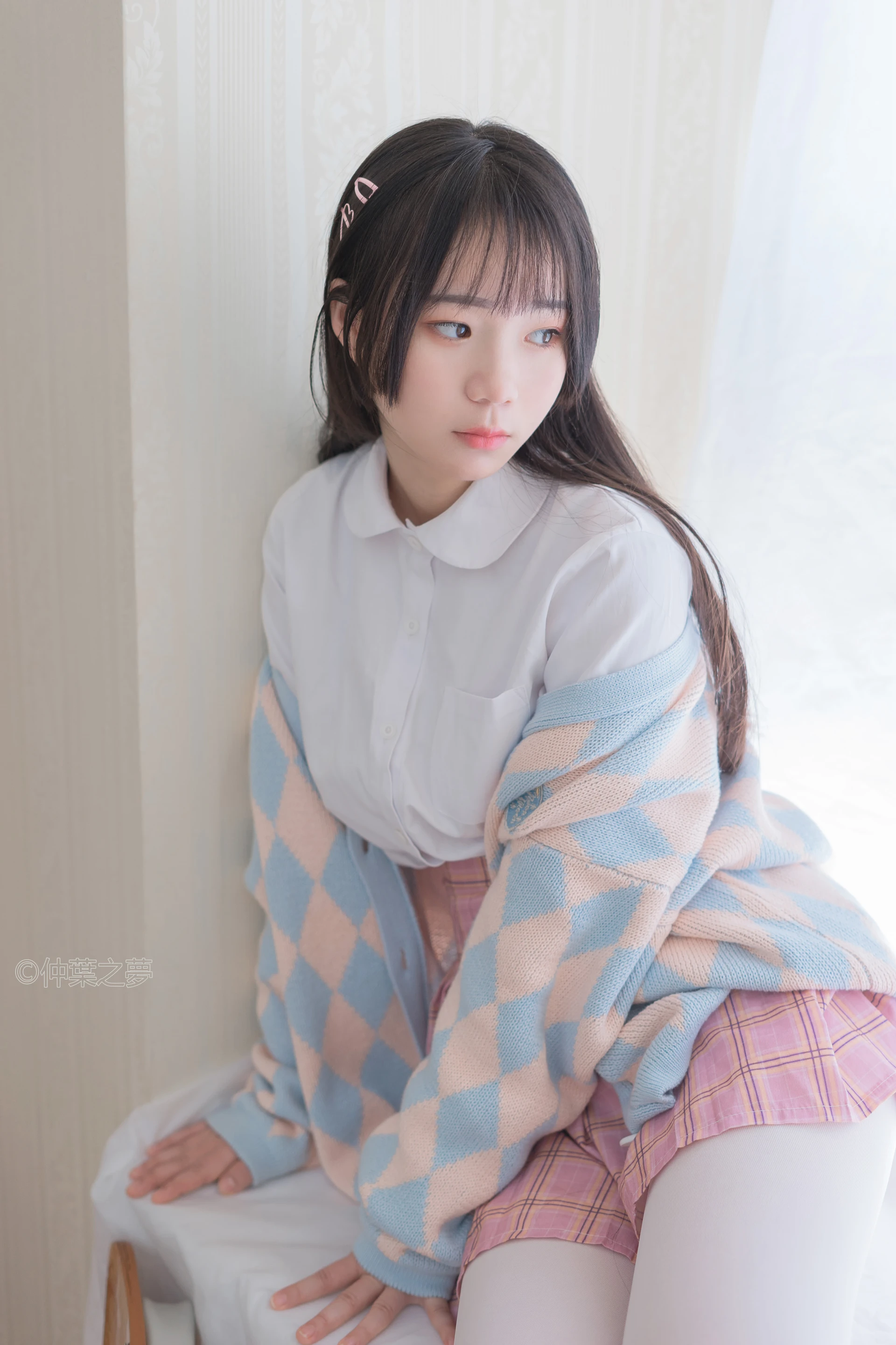 轻兰映画 Grand.007 [128P-696M]白丝, 美腿, 美足, 轻兰映画