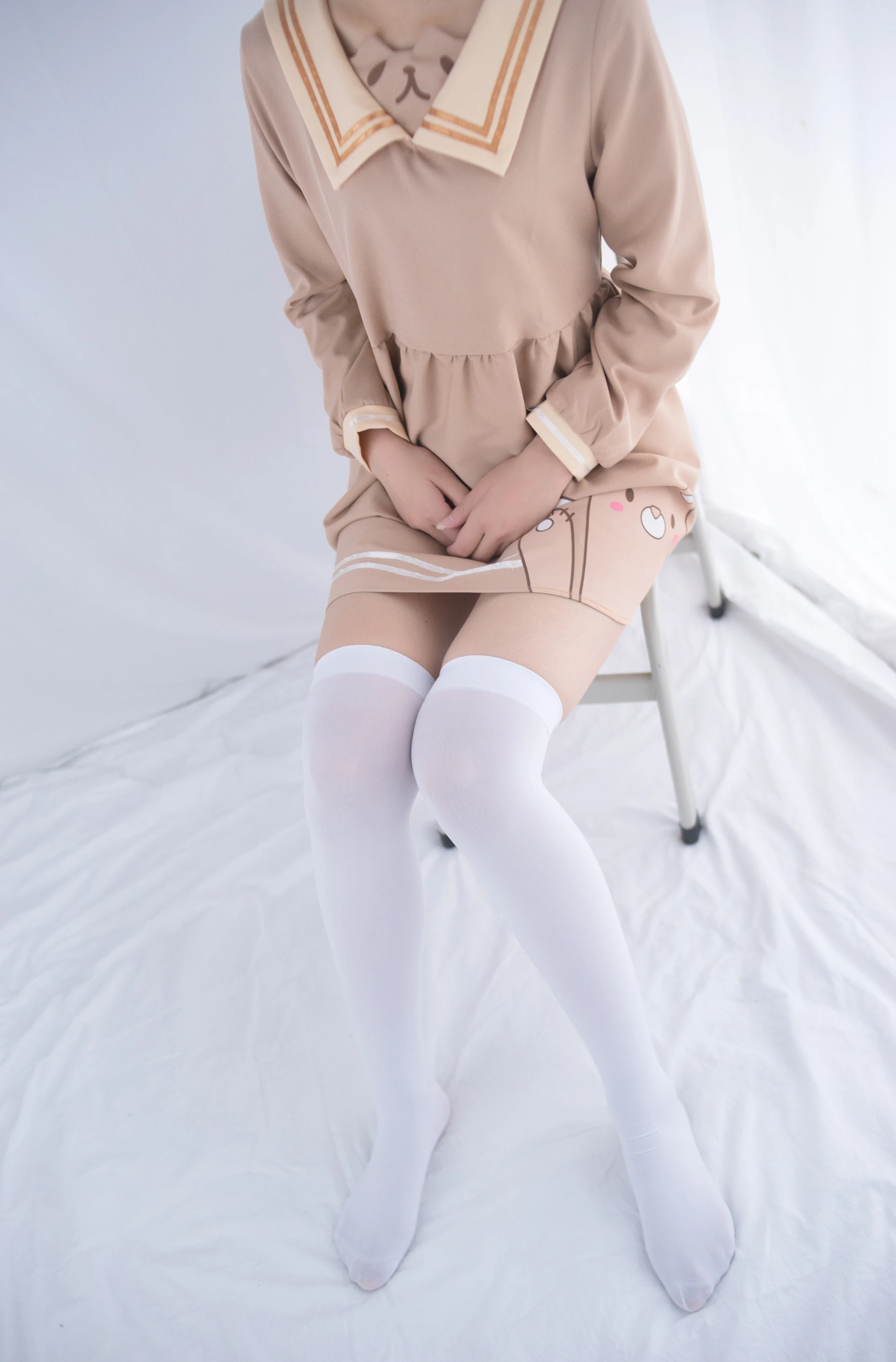 轻兰映画 SPL.006 [112P-867M]白丝, 美腿, 美足, 轻兰映画