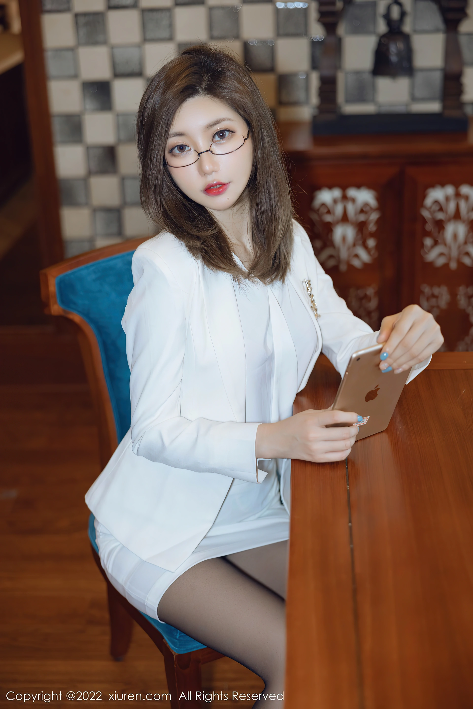 XiuRen秀人网 2022.01.30 No.4544 绮里嘉ula 珠三角旅拍[76+1P 737MB]