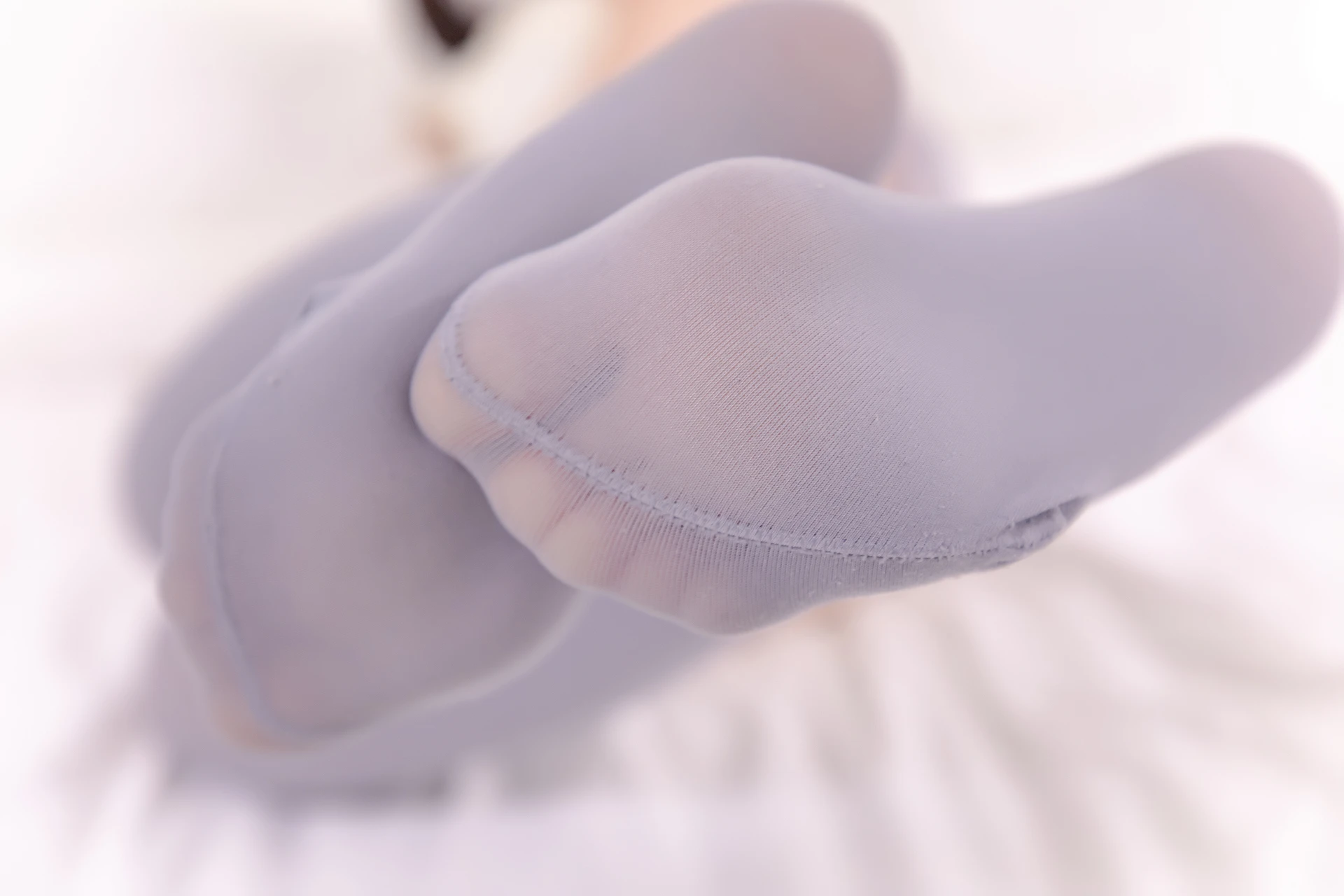 神楽坂真冬 第四季 序号12：《草莓胖次》 [75P-184MB]内衣, 双马尾, 灰丝, 神楽坂真冬, 美腿, 美足