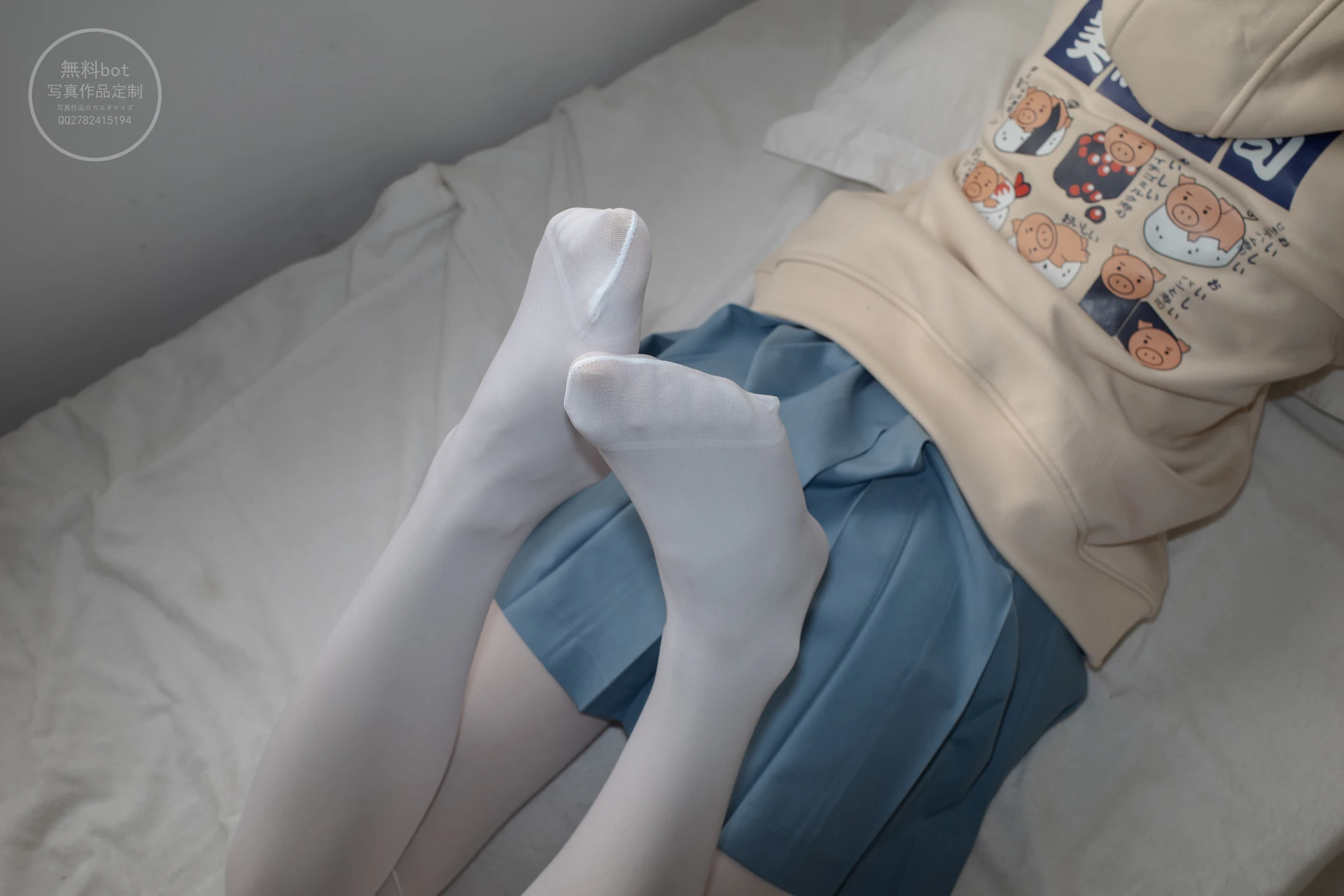 森萝财团 有料-24 [83P-970M]JK, JK制服, 可爱, 学生装, 有料, 校服, 森萝财团, 白丝, 美腿, 美足