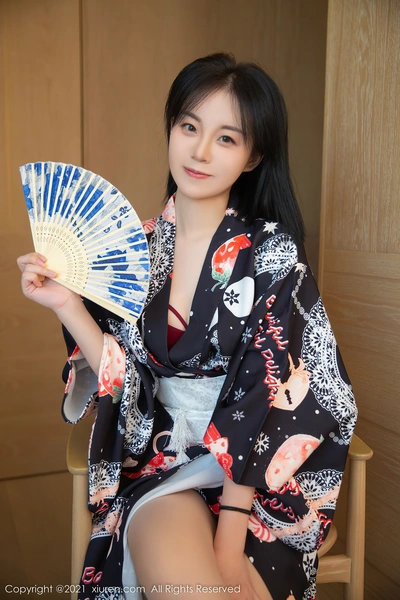 XiuRen秀人网 2022.01.05 No.4423 一颗甜蛋黄a 黑丝美腿[75+1P 766MB]