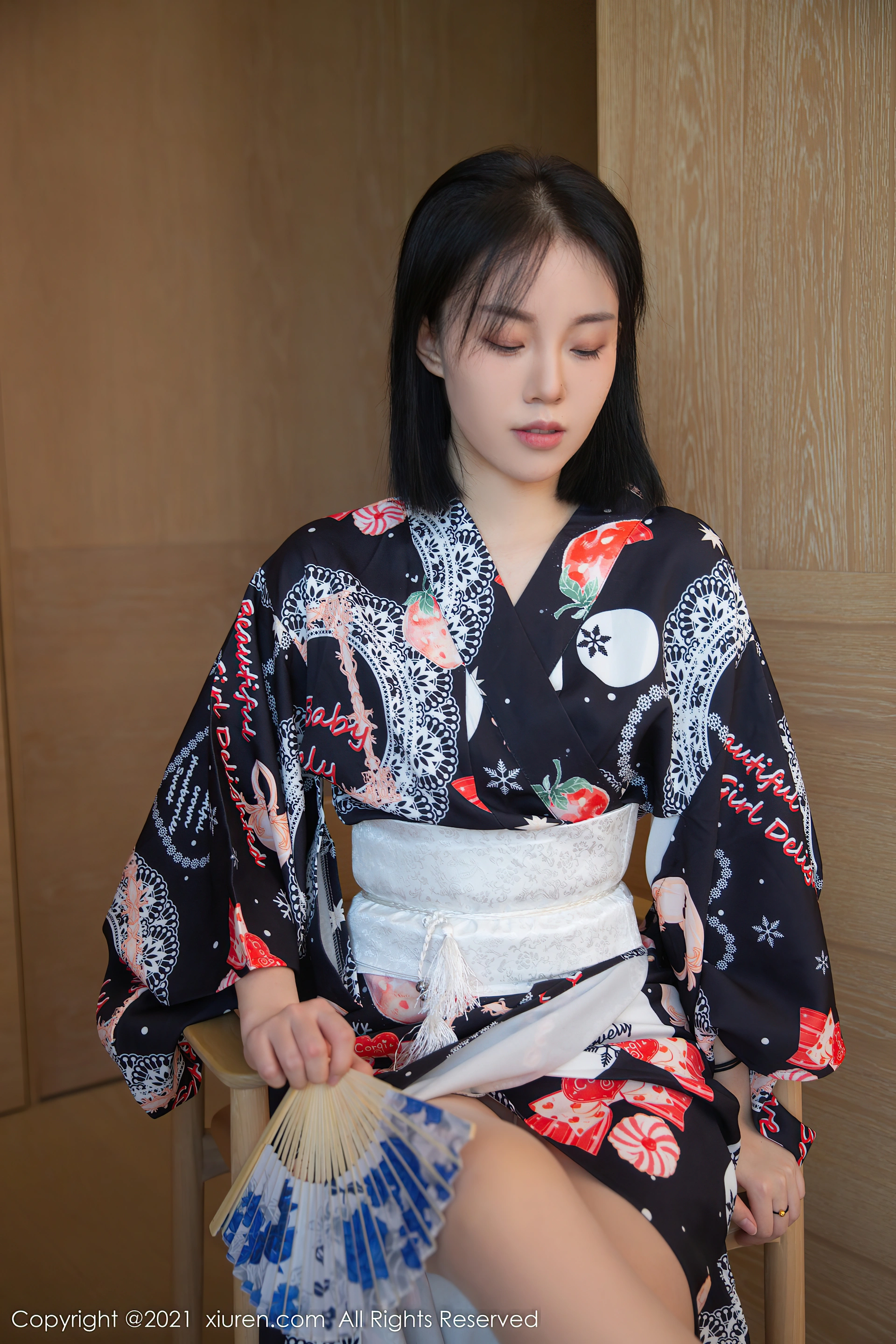 XiuRen秀人网 2021.12.08 No.4313 一颗甜蛋黄a 性感美腿[82+1P 918MB]
