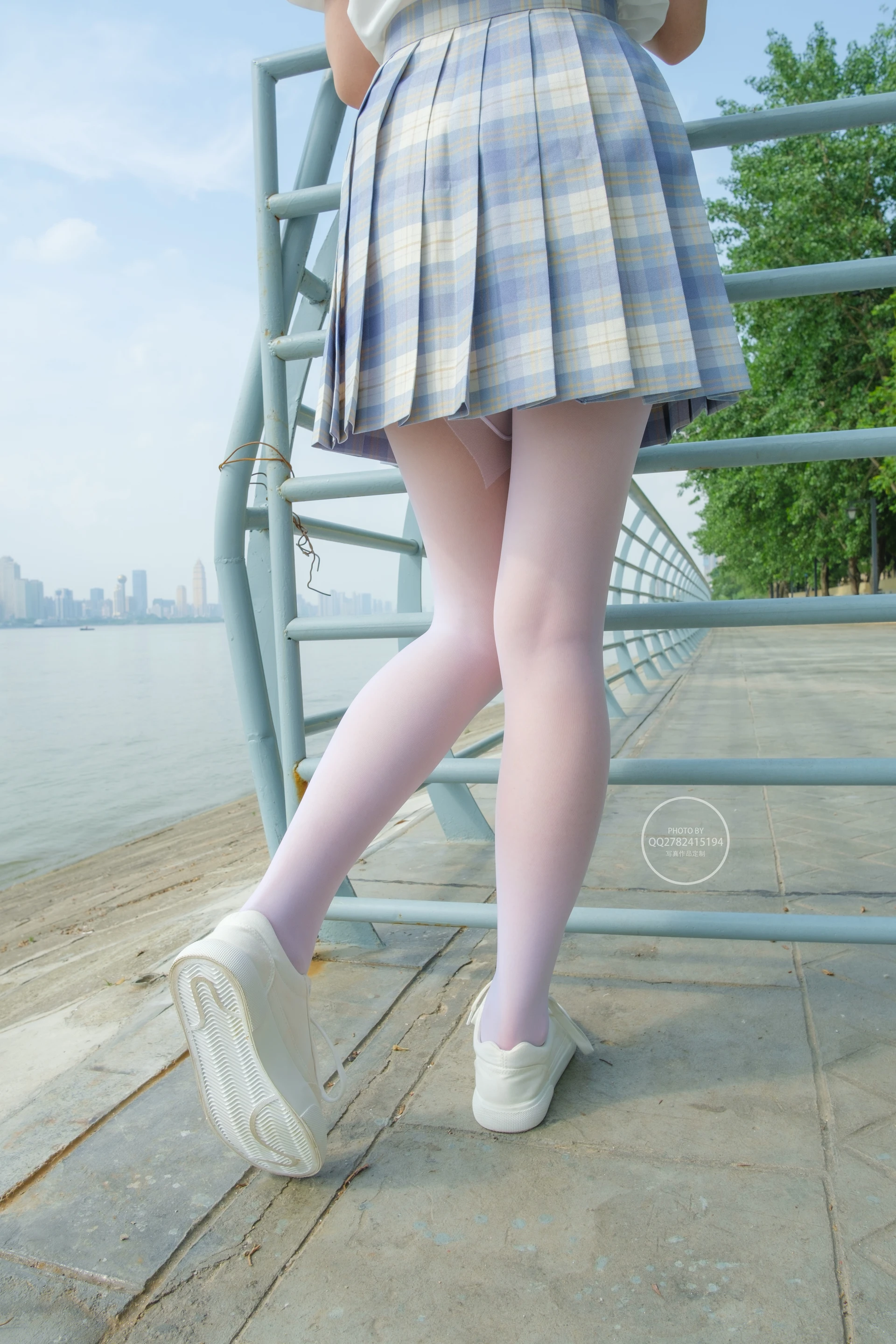 森萝财团 有料-46 小鱼 13D 室外超薄白丝JK制服 [85P-936.2M]JK, JK制服, 制服, 双马尾, 可爱, 小鱼, 有料, 森萝财团, 白丝, 美腿, 美足