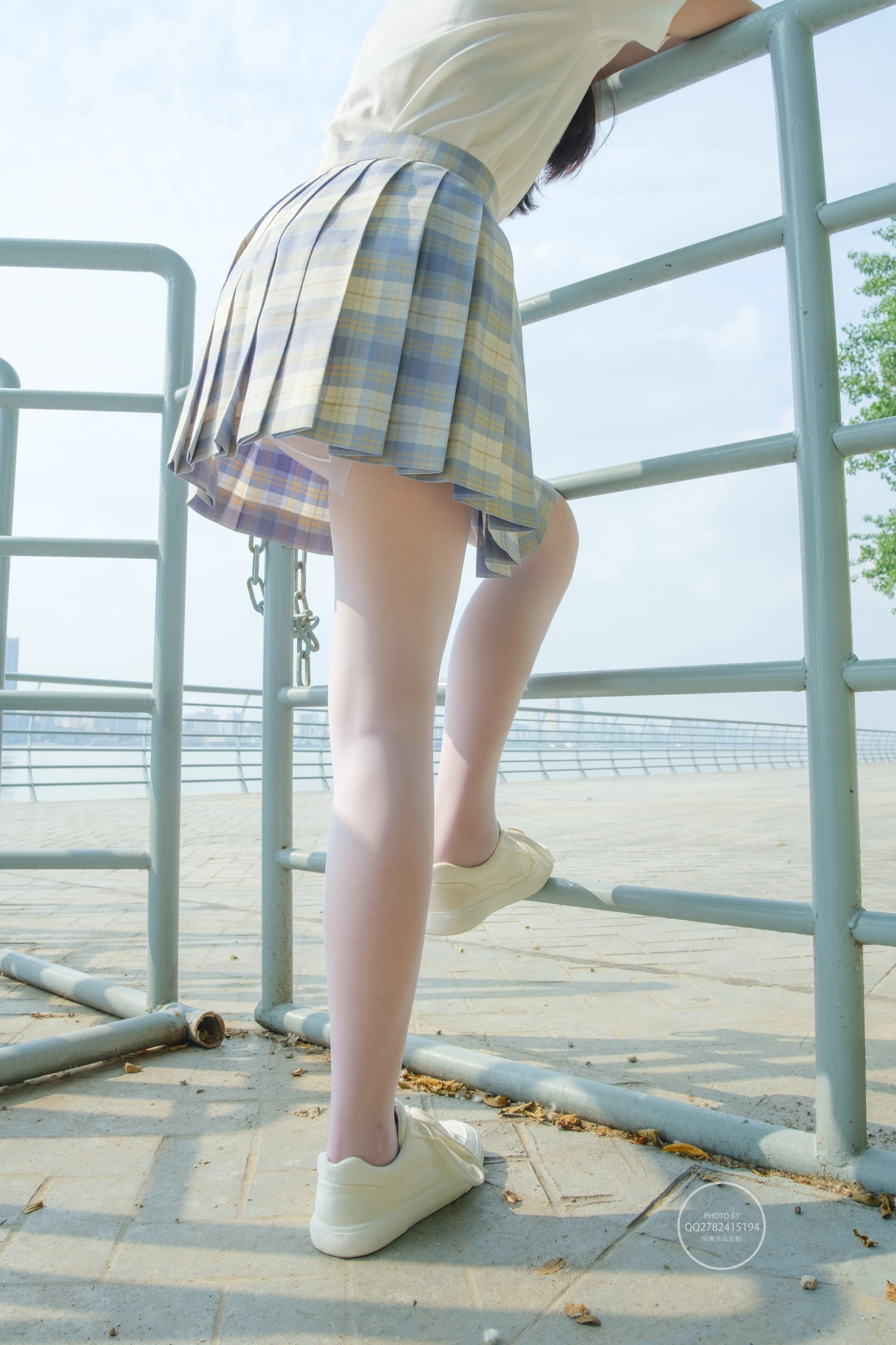 森萝财团 有料-46 小鱼 13D 室外超薄白丝JK制服 [85P-936.2M]JK, JK制服, 制服, 双马尾, 可爱, 小鱼, 有料, 森萝财团, 白丝, 美腿, 美足