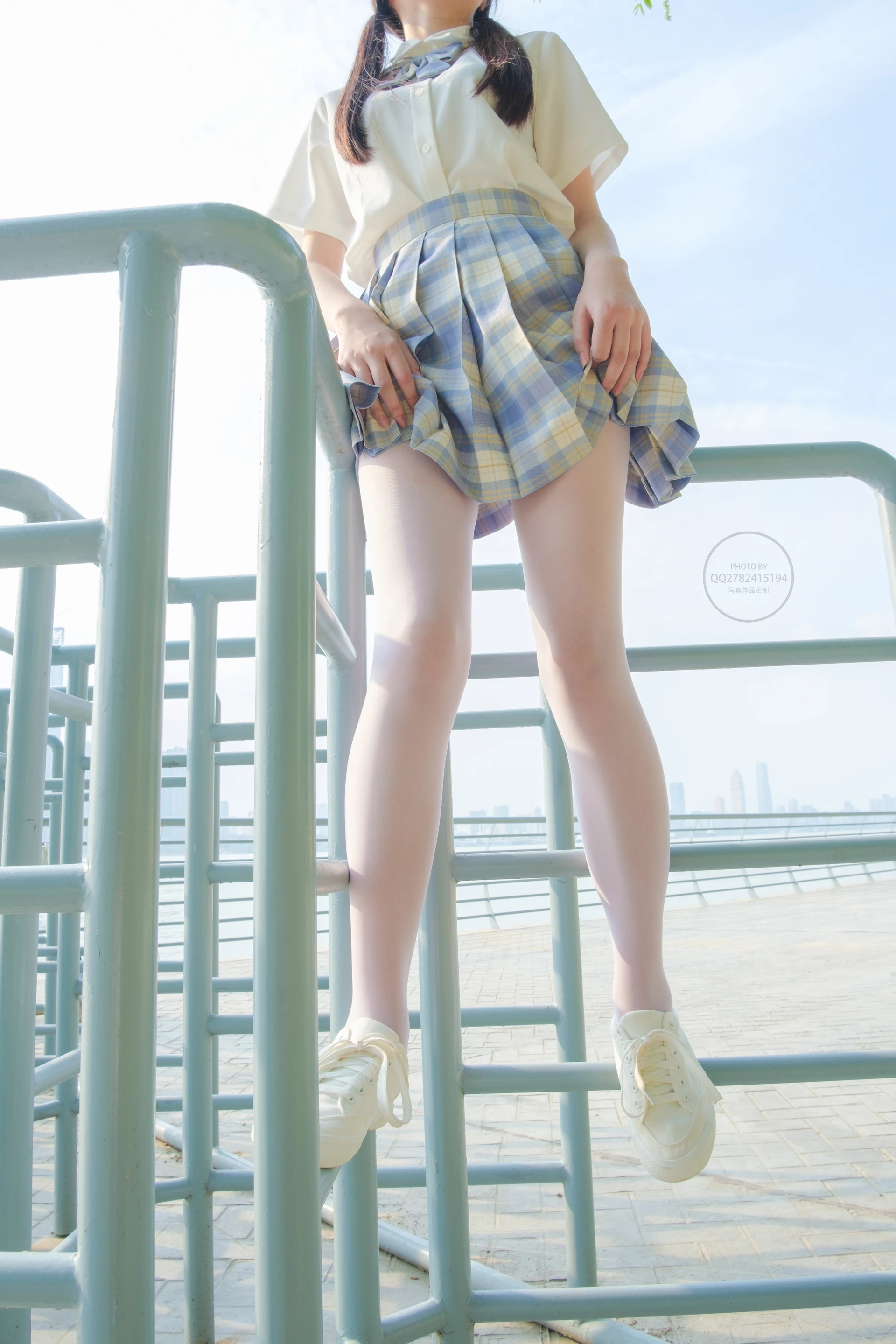 森萝财团 有料-46 小鱼 13D 室外超薄白丝JK制服 [85P-936.2M]JK, JK制服, 制服, 双马尾, 可爱, 小鱼, 有料, 森萝财团, 白丝, 美腿, 美足