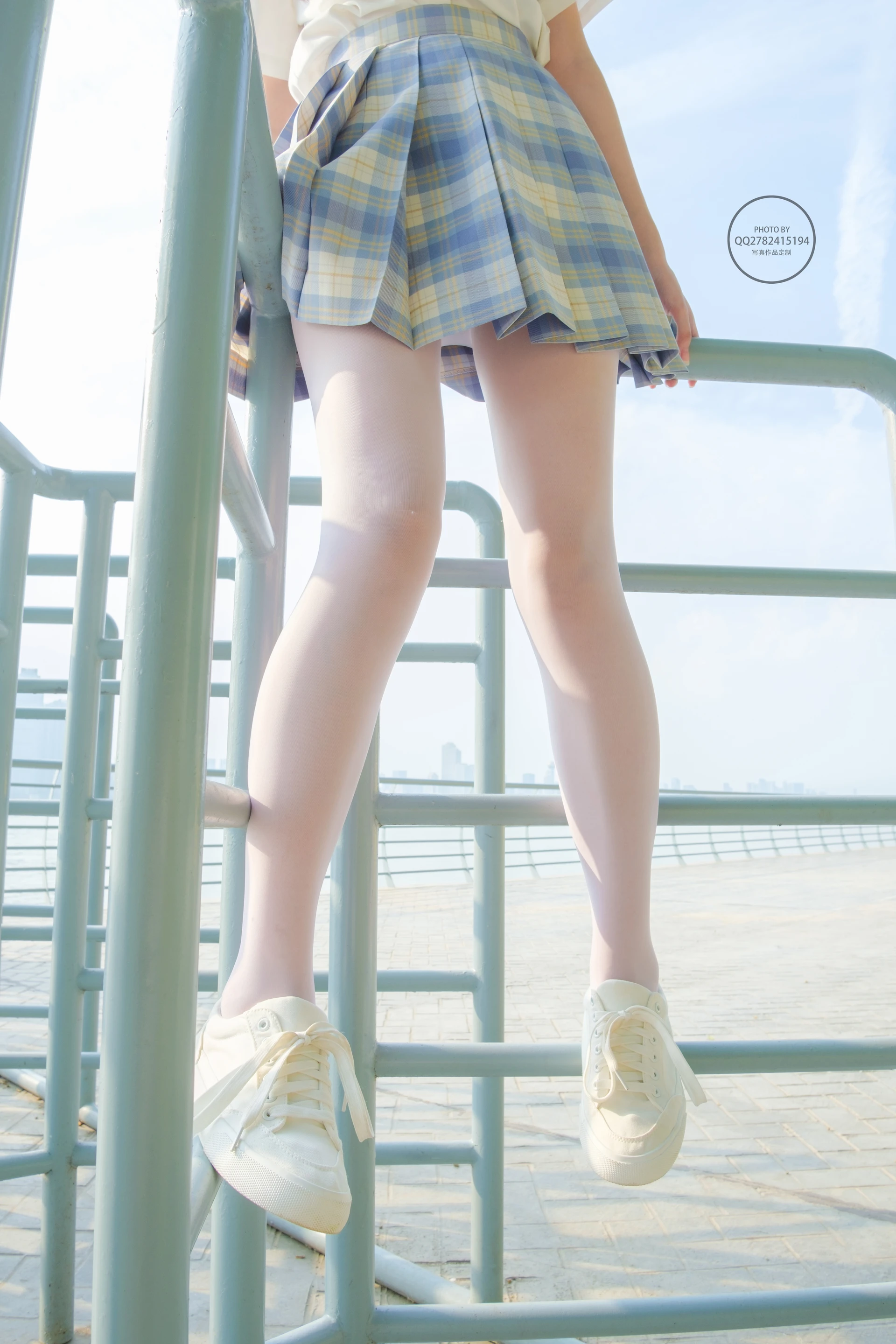 森萝财团 有料-46 小鱼 13D 室外超薄白丝JK制服 [85P-936.2M]JK, JK制服, 制服, 双马尾, 可爱, 小鱼, 有料, 森萝财团, 白丝, 美腿, 美足