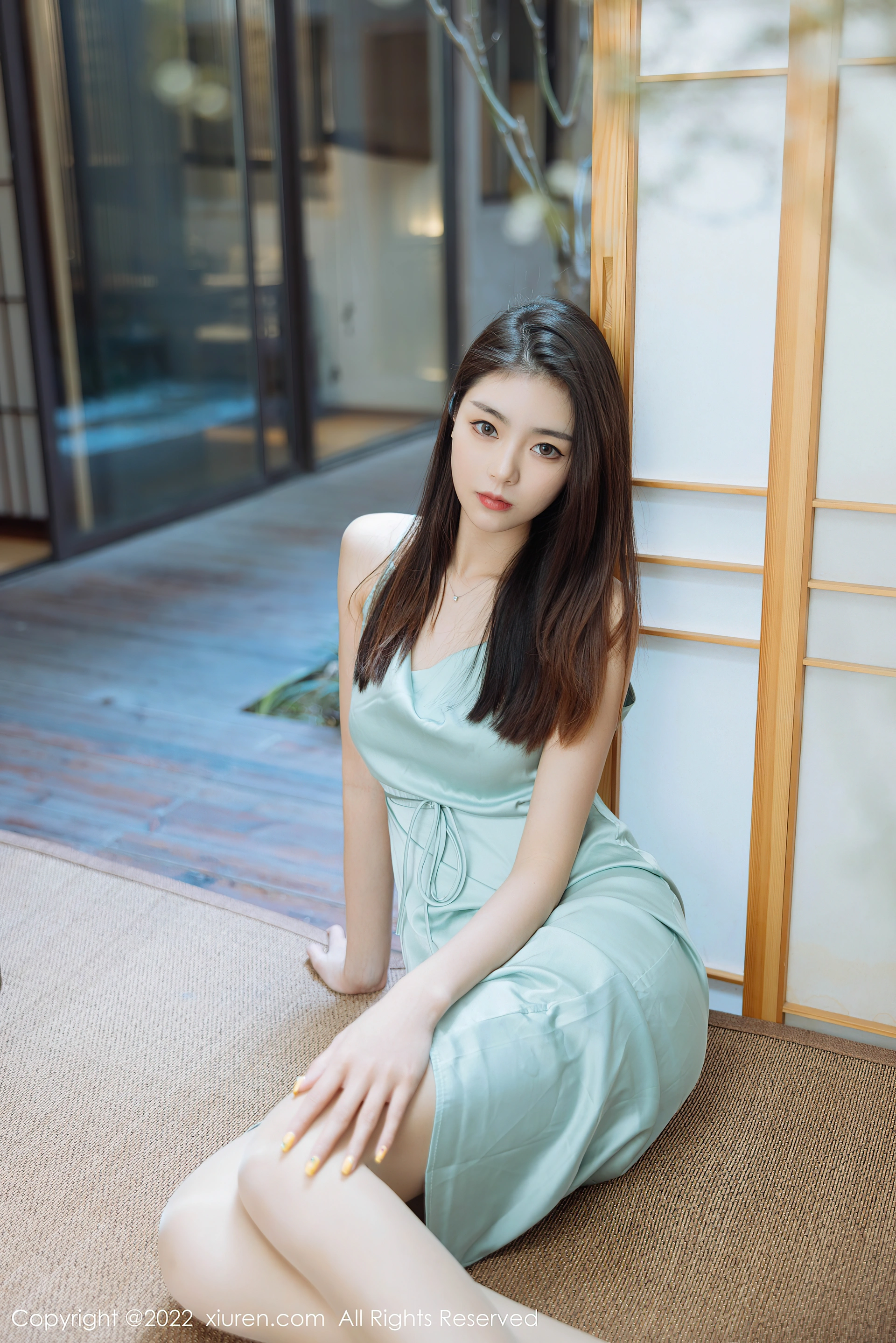 XiuRen秀人网 2022.04.07 No.4832 可樂Vicky 黑丝美腿 [45+1P471M]