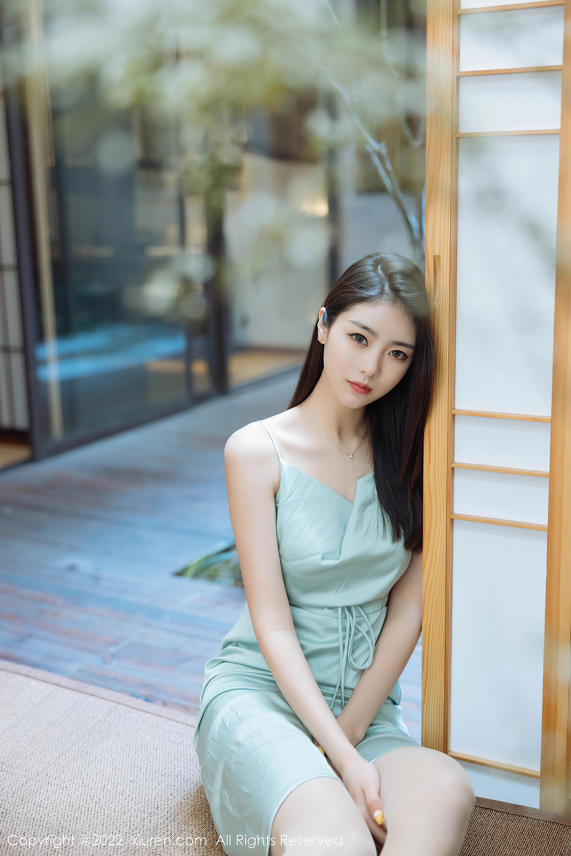 XiuRen秀人网 2022.04.07 No.4832 可樂Vicky 黑丝美腿 [45+1P471M]