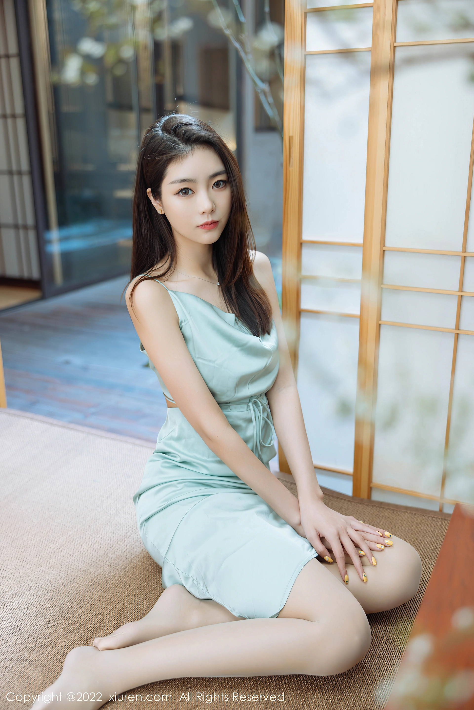 XiuRen秀人网 2022.04.07 No.4832 可樂Vicky 黑丝美腿 [45+1P471M]