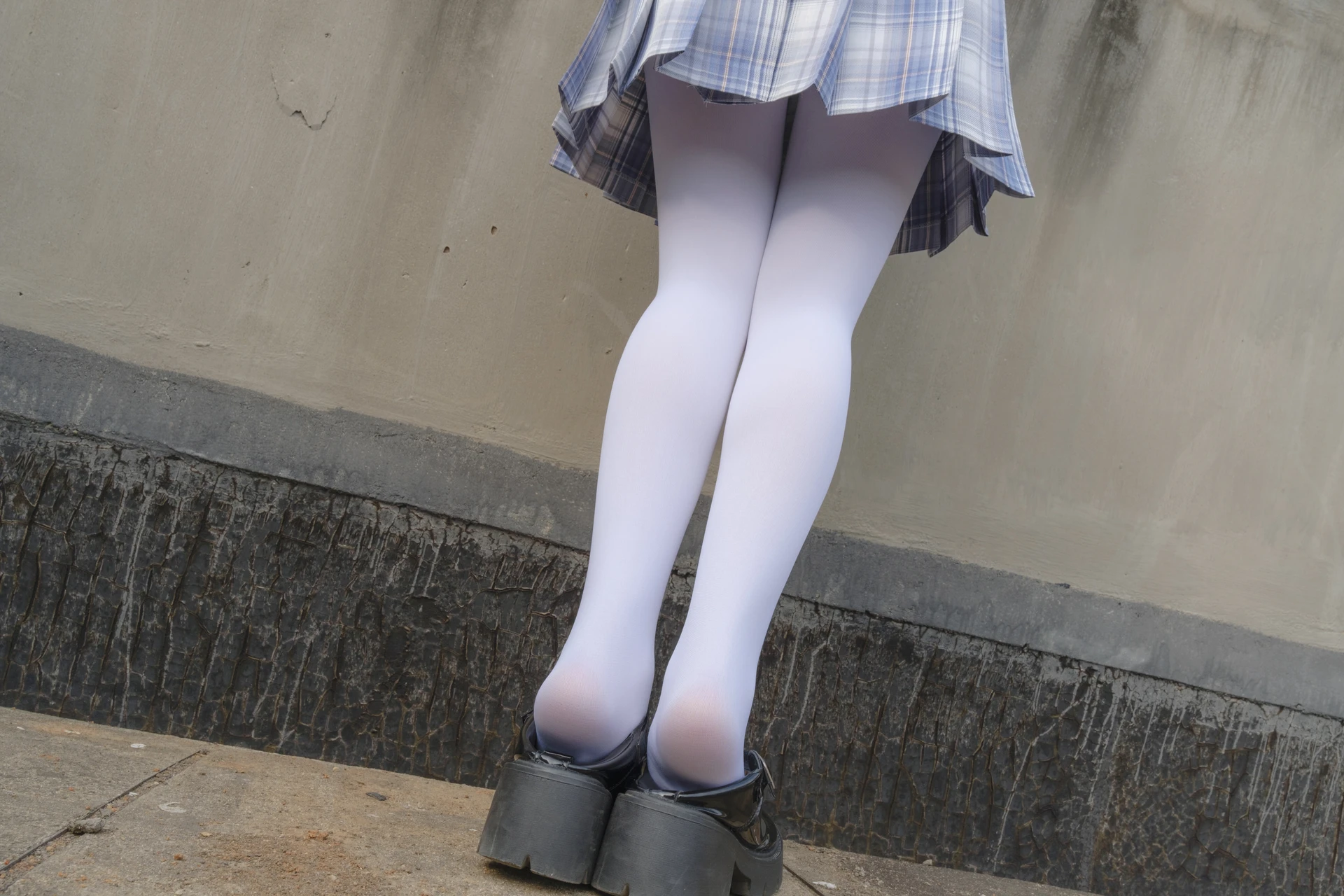 森萝财团 月下-05 小夜 白丝 真空80D JK制服 [74P1V-2.04GB]