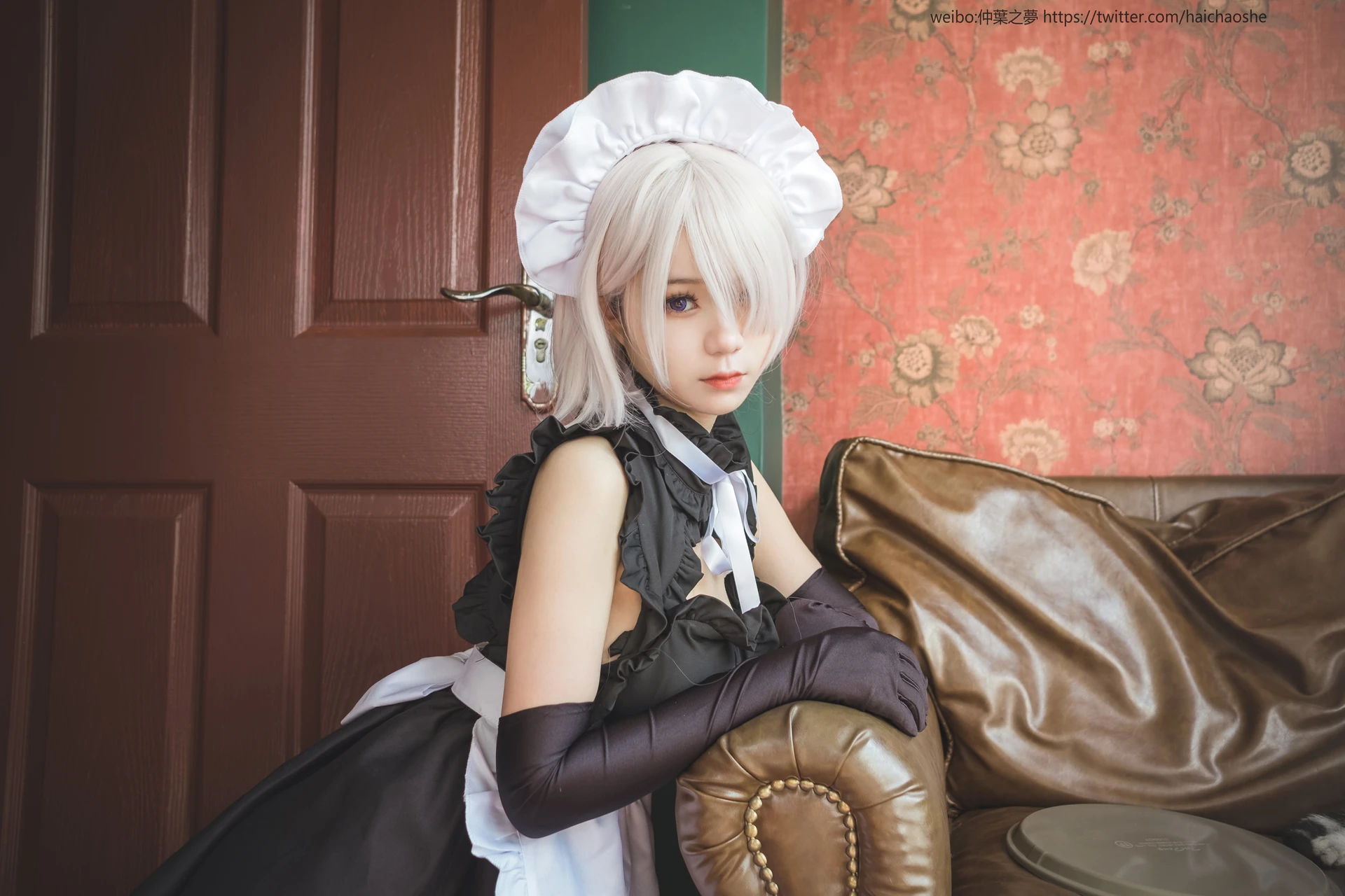 轻兰映画 Grand.020 黑丝高跟女仆 [52P1V-652.4MB]女仆, 美腿, 美足, 轻兰映画, 高跟鞋, 黑丝