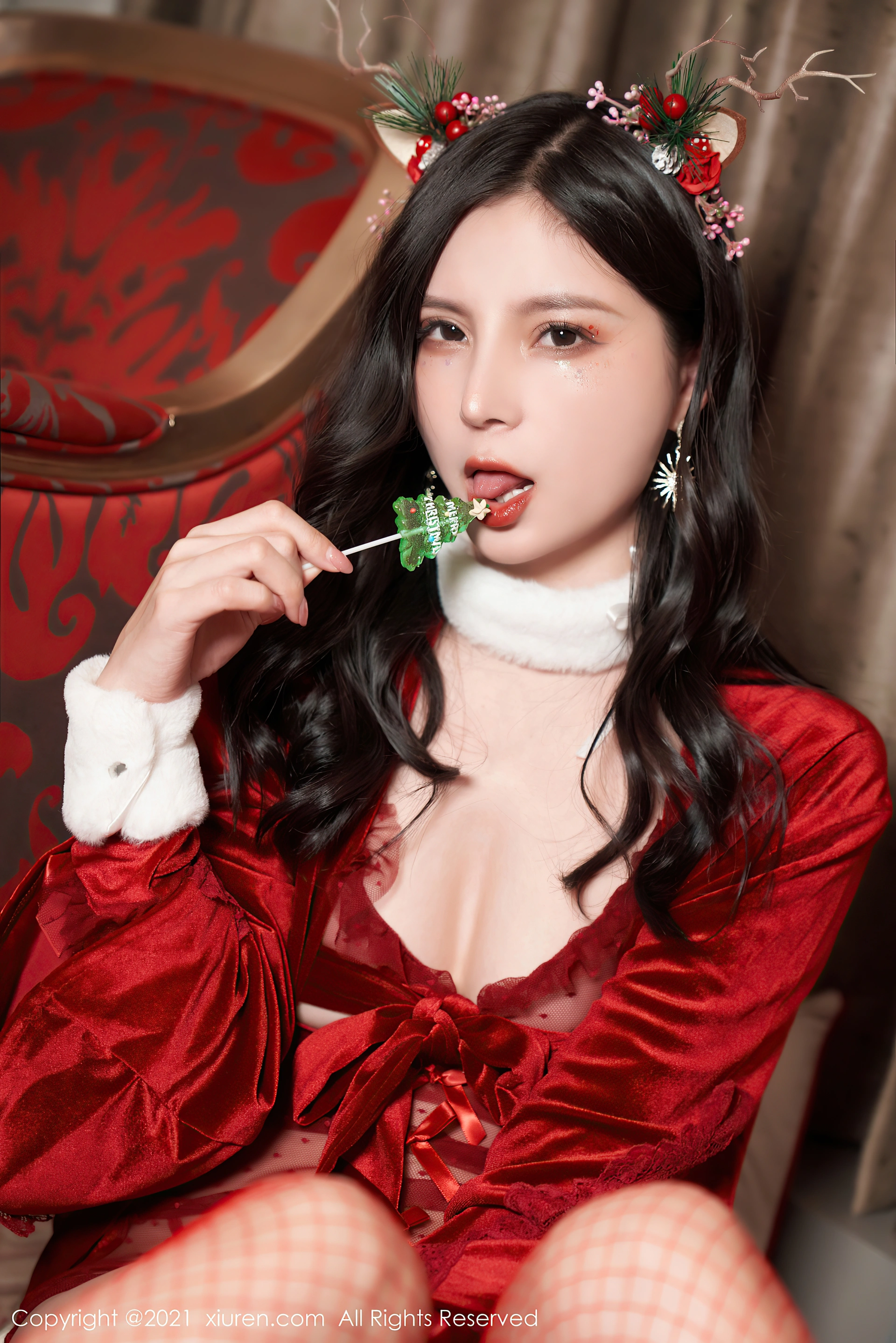 XiuRen秀人网 2021.12.23 No.4377 小蛮妖Yummy 御姐美腿[84+1P 990MB]