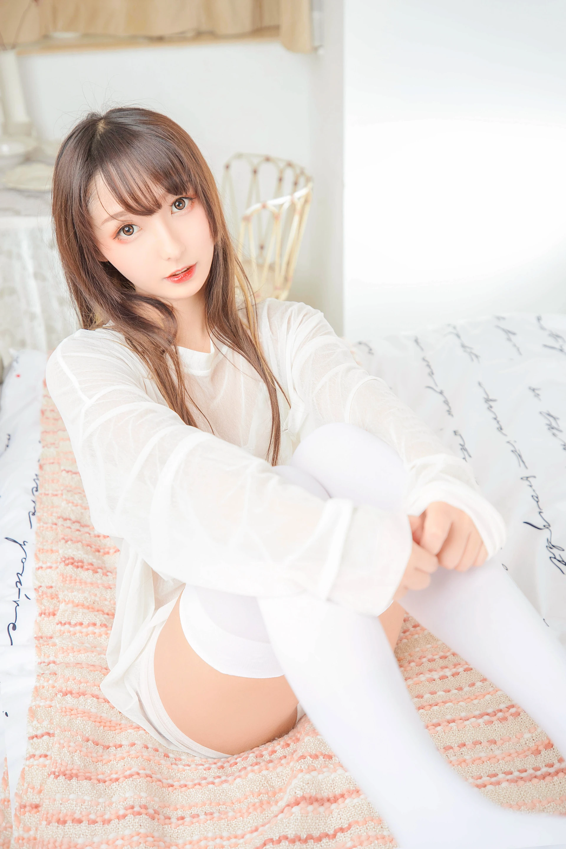 神楽坂真冬 第三季 序号10：《おかえり》猫脚女仆 [150P2V-543MB]内衣, 双马尾, 女仆, 白丝, 睡衣, 神楽坂真冬, 美腿, 美足, 黑丝